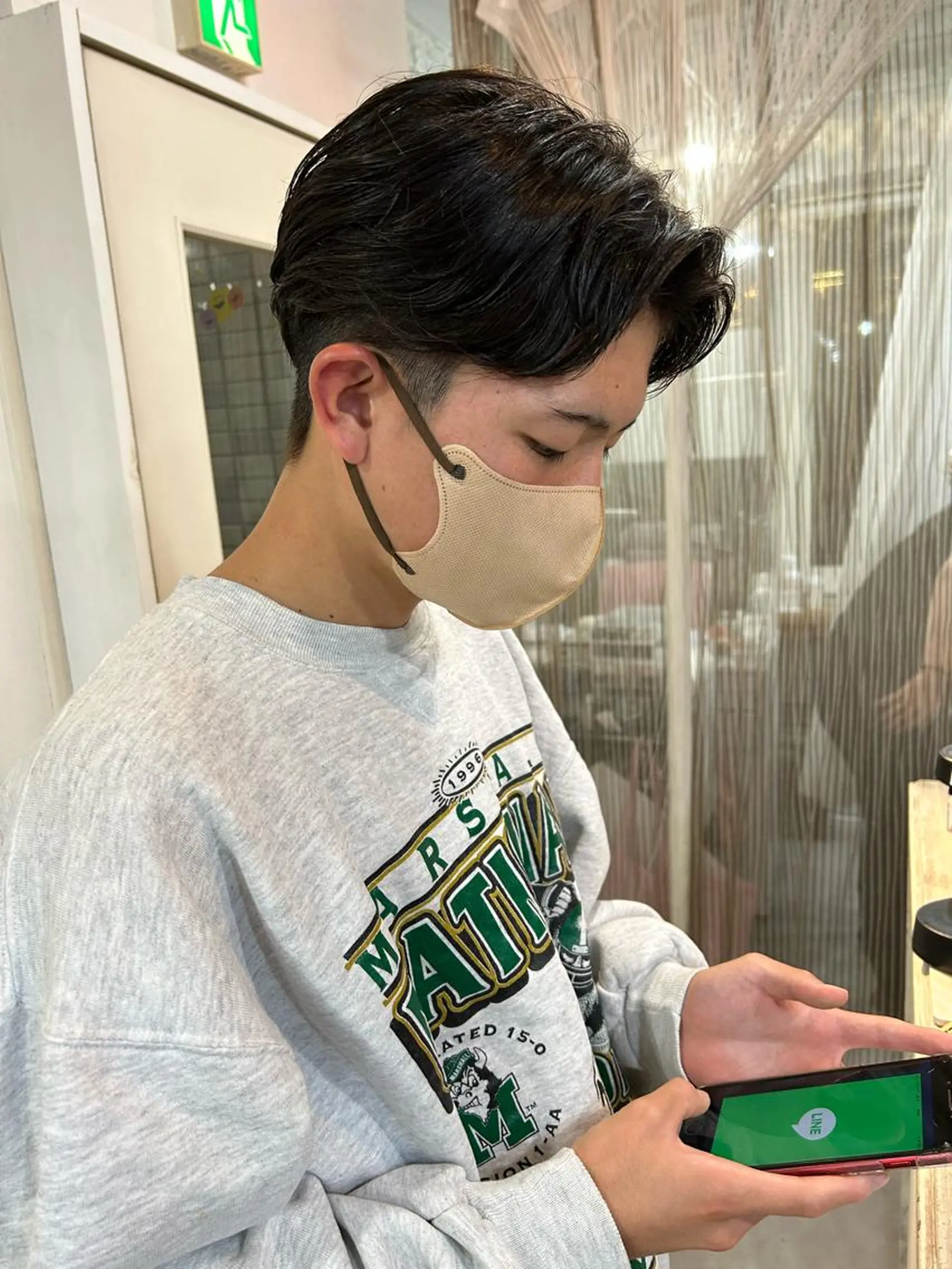 ショート メンズ メンズブリーチ センターパート メンズハイライト メンズインナーカラー メンズパーマ カット パーマ トリートメント 💈メンズ短髪特化 ✂︎伊藤大輝💈のヘアスタイル