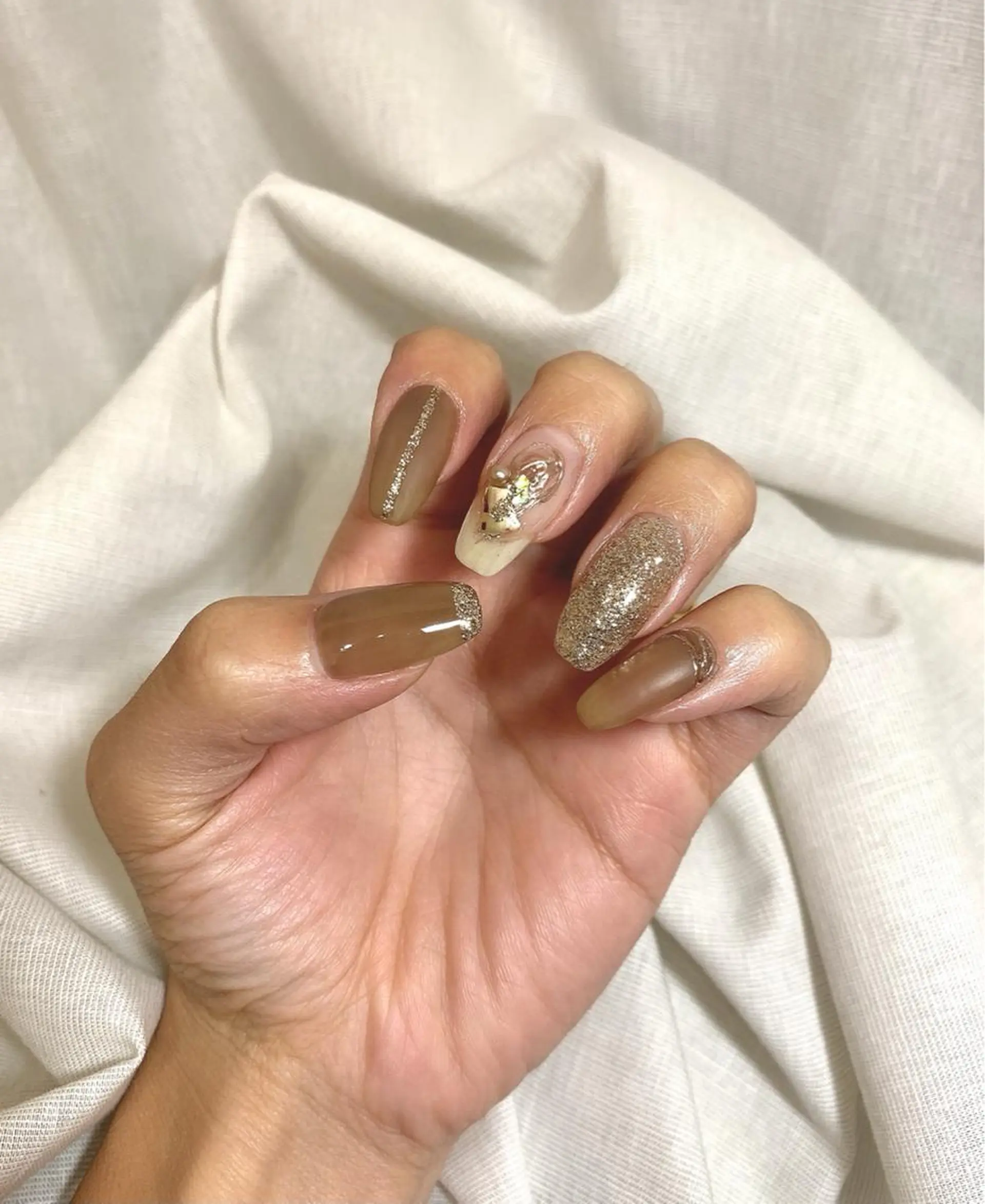 ネイル アートネイル マットネイル シンプルネイル ハンドネイル 𝐑𝐞𝐯𝐢𝐨 ___堺市西区のマツエク・マツパデザイン