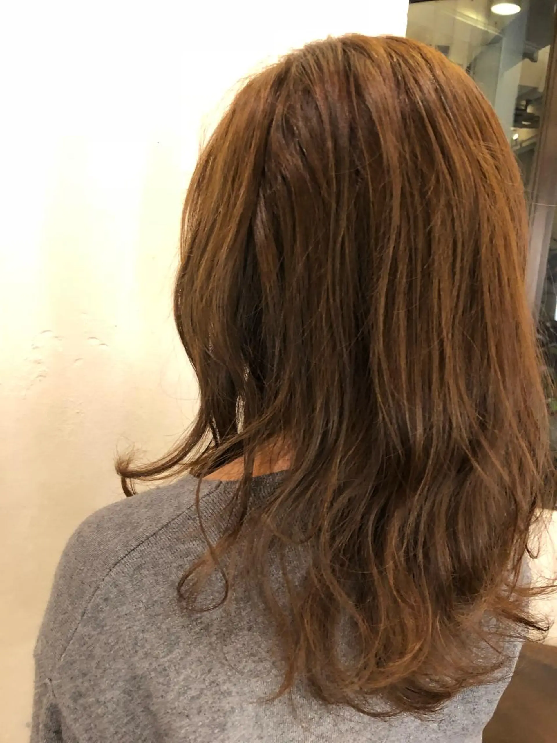 ミディアム アッシュ 藤田 竜成のヘアスタイル