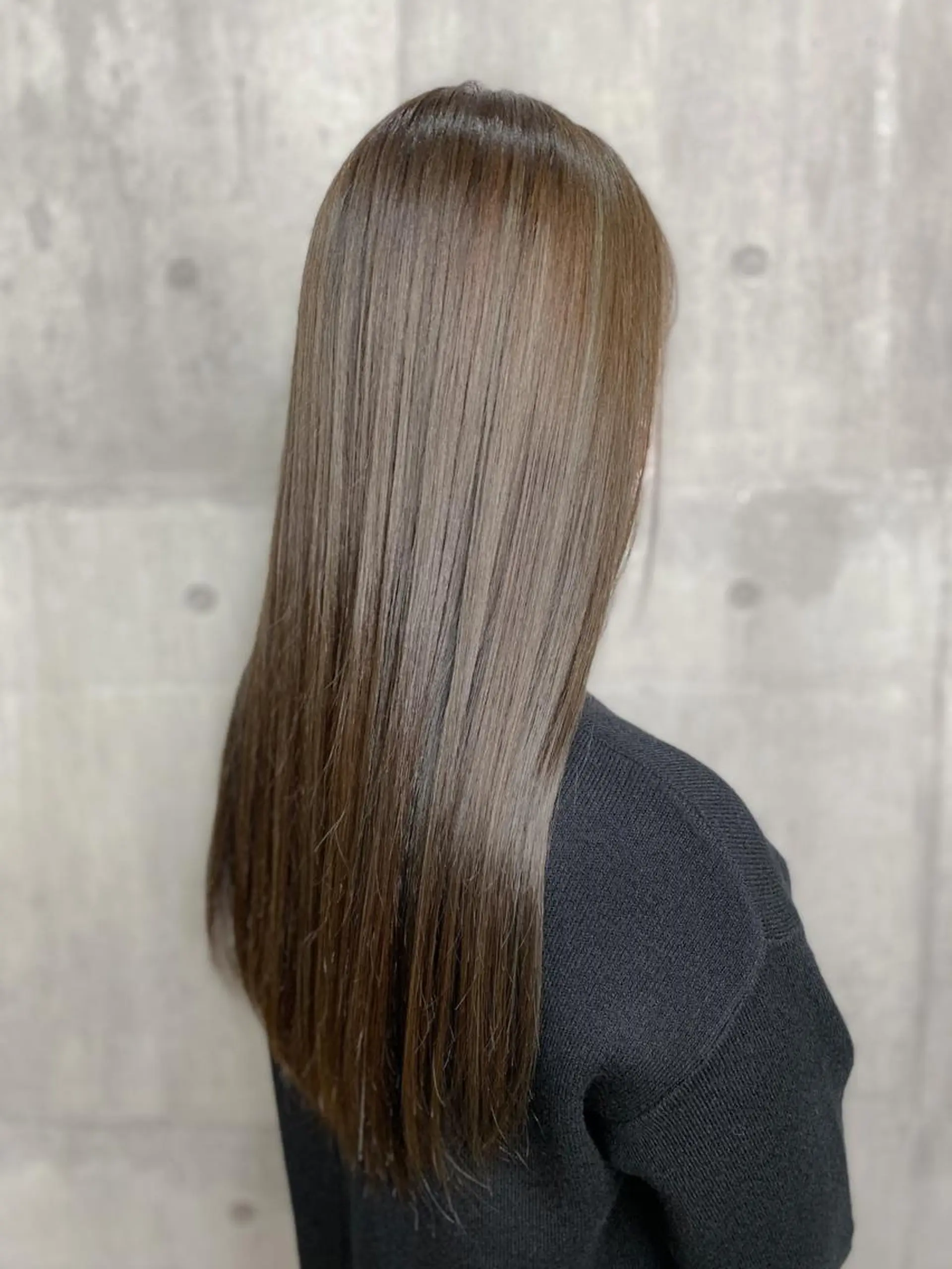 セミロング カラー アッシュ 髪質改善 トリートメント カット ヘアカラー トリートメント 【透明感、艶髪】西村 有司のヘアスタイル