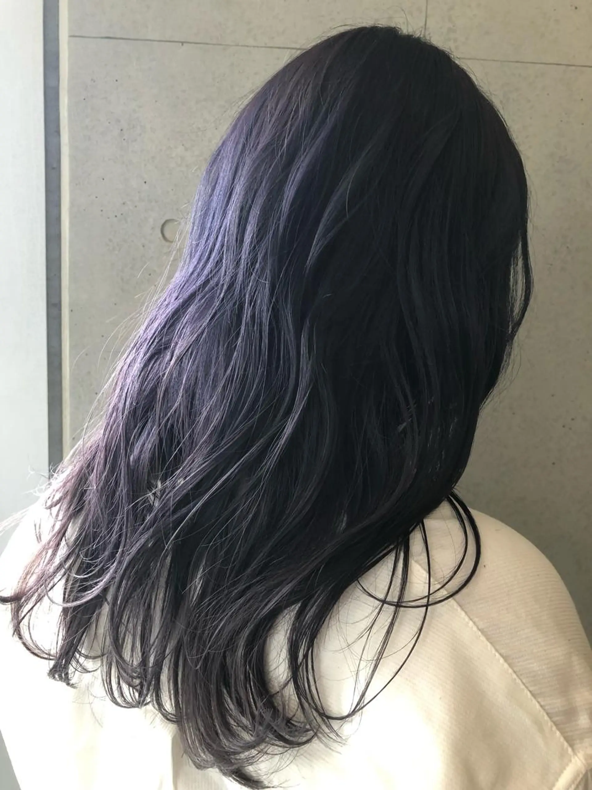 ロング カラー ネイビーカラー バイオレットカラー 松本 明日可のヘアスタイル