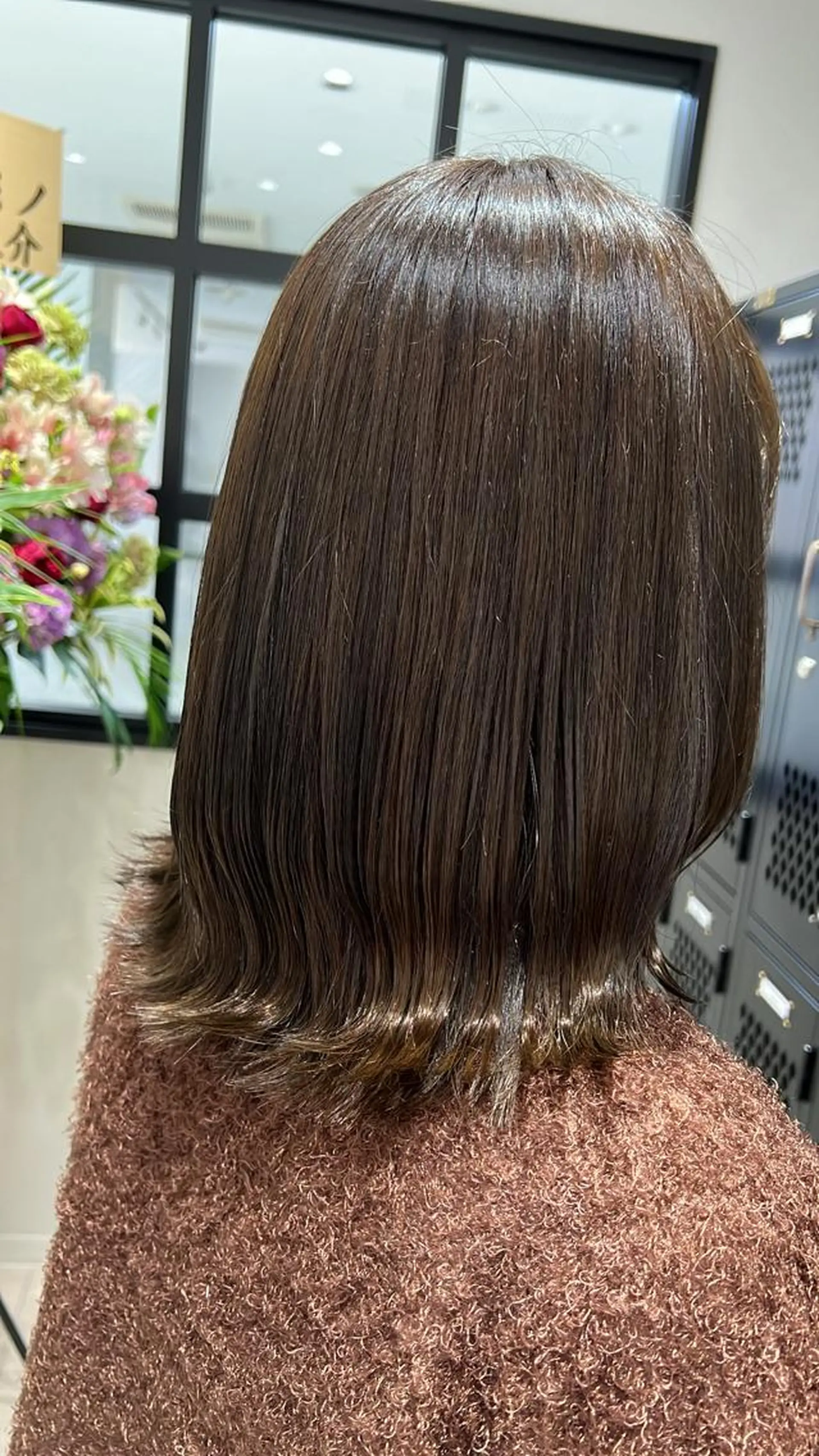 ミディアム カラー ミディアムパーマ デザインカラー ダブルカラー イヤリングカラー グラデーションカラー 🌈安藤愛/透明感 艶カラー🫧ROWのヘアスタイル