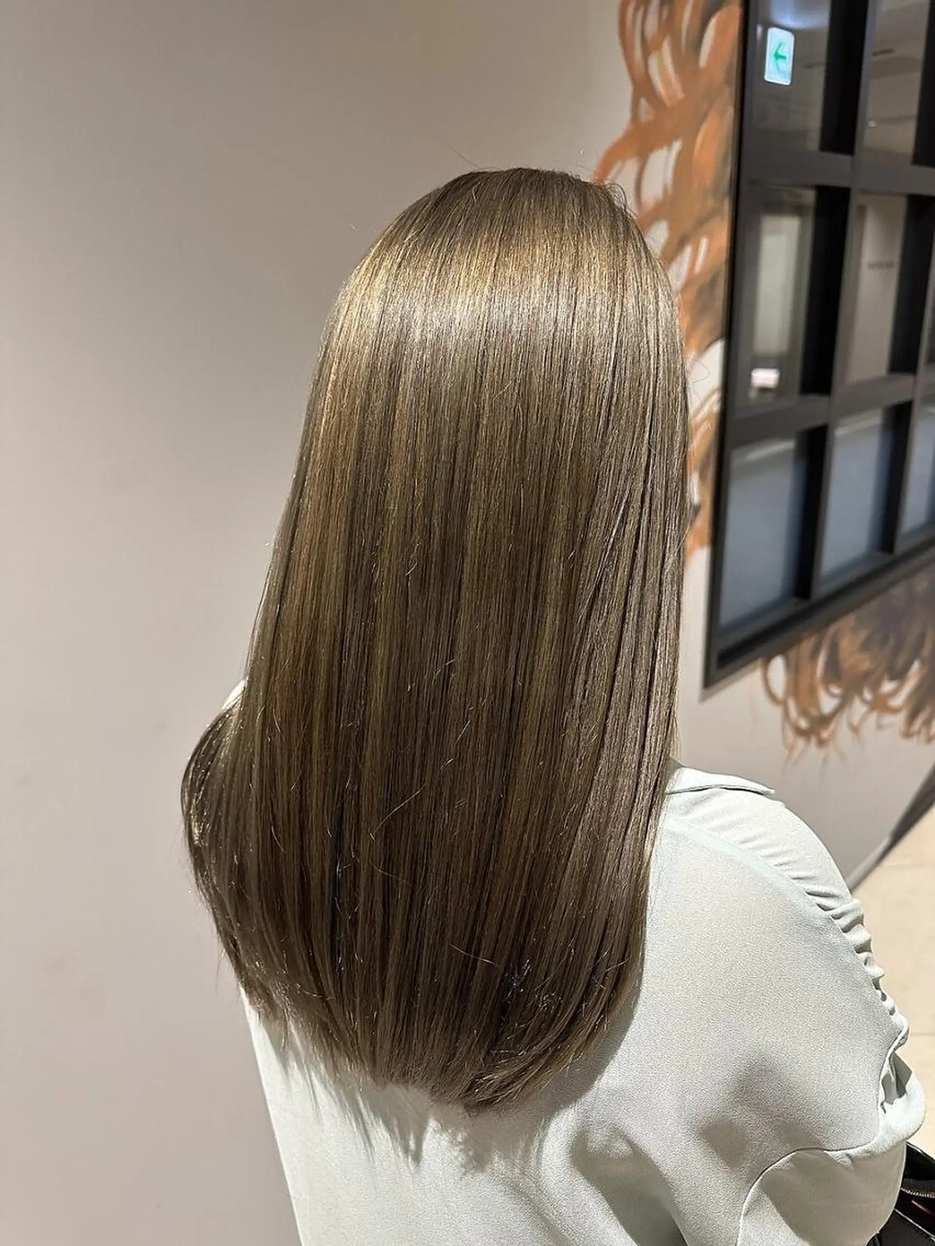 セミロング カラー ベージュカラー ブリーチ ブラウンカラー ケアブリーチ 透明感カラー カット ヘアカラー トリートメント 🌜ROW町田 🌛 公式のヘアスタイル