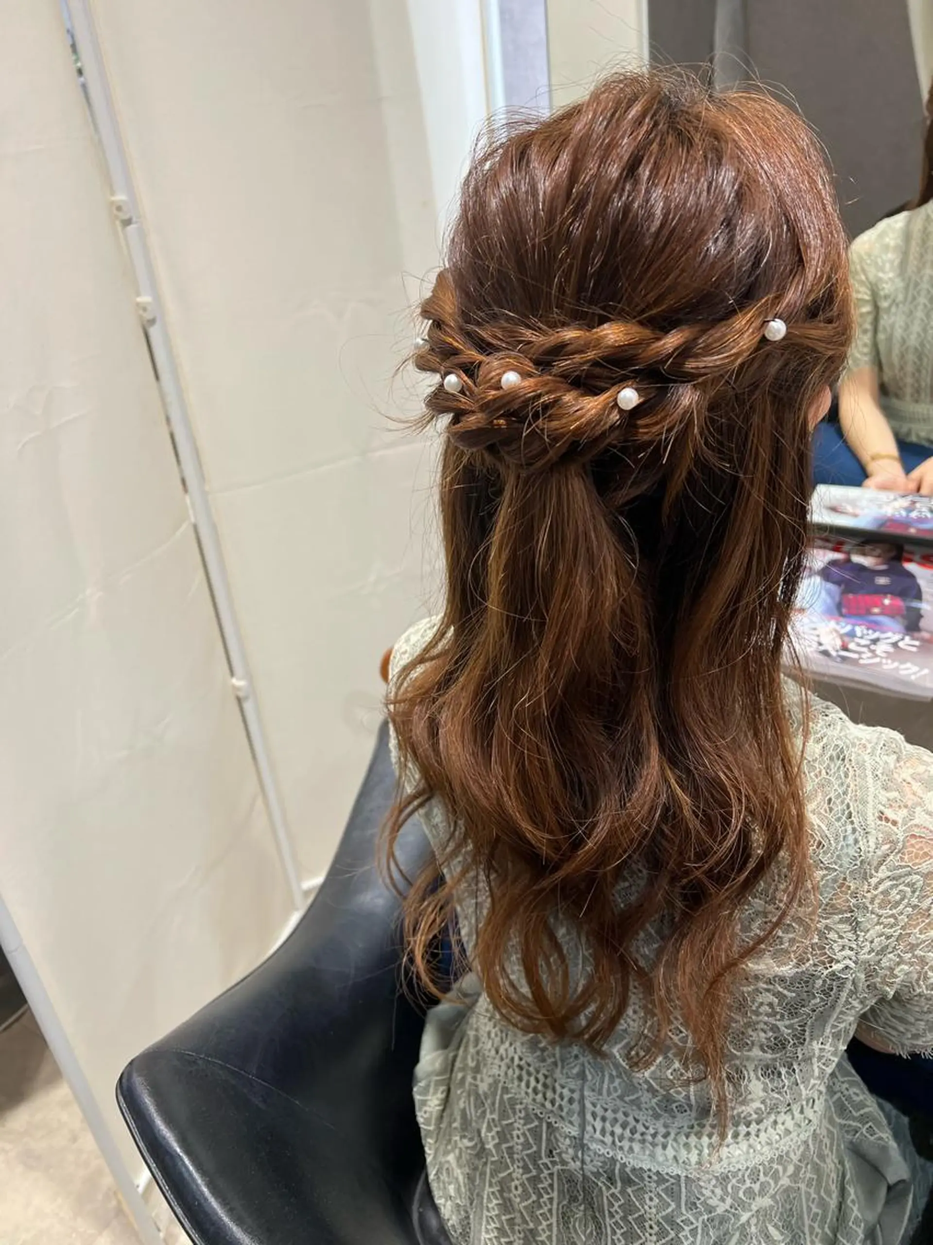 セミロング Rio/ヘアセット/ ハイトーンカラーのヘアスタイル