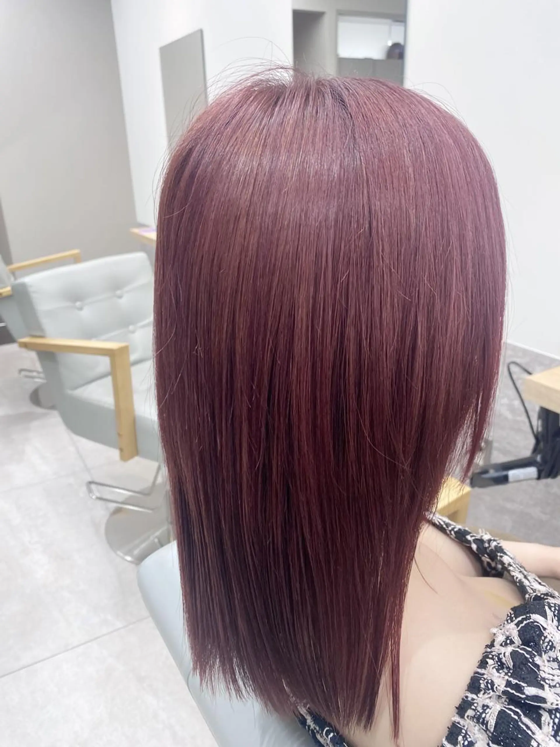 ミディアム カット ヘアカラー 矢山 聖名のヘアスタイル