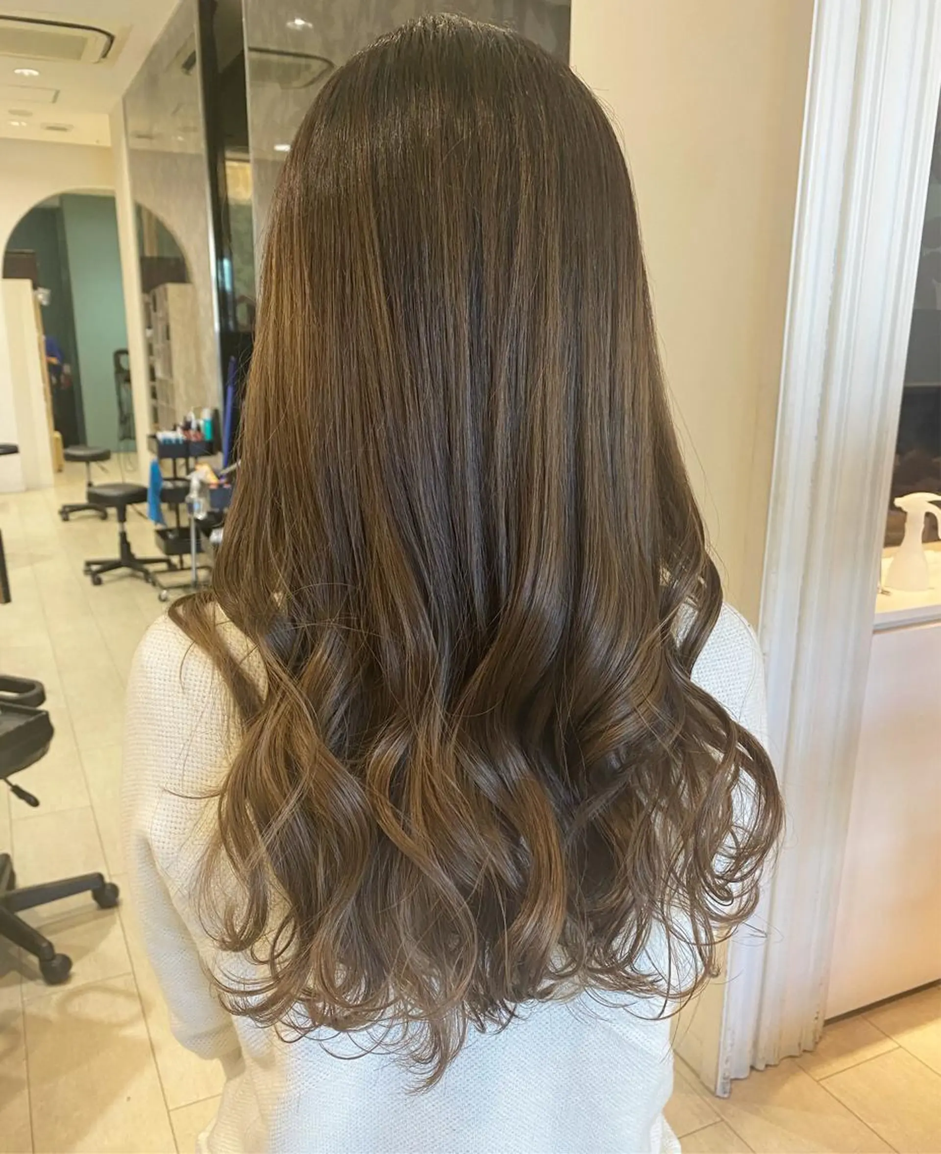 ロング カラー ブラウンカラー 透明感カラー ヘアカラー トリートメント 頓所 大昂のヘアスタイル