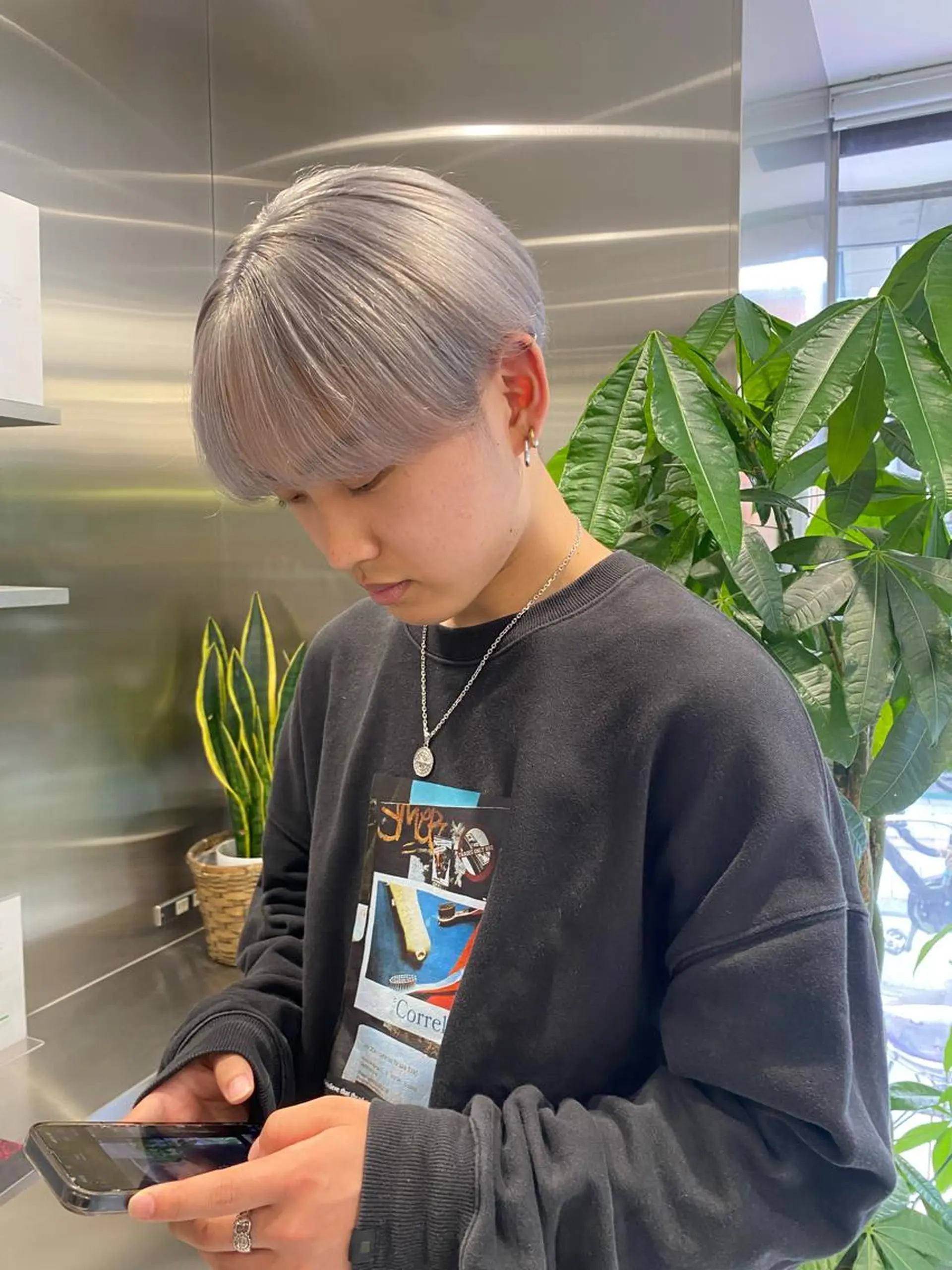 カラー メンズ メンズブリーチ ブリーチ シルバー otoha☆カラー/ レイヤー/八王子のヘアスタイル