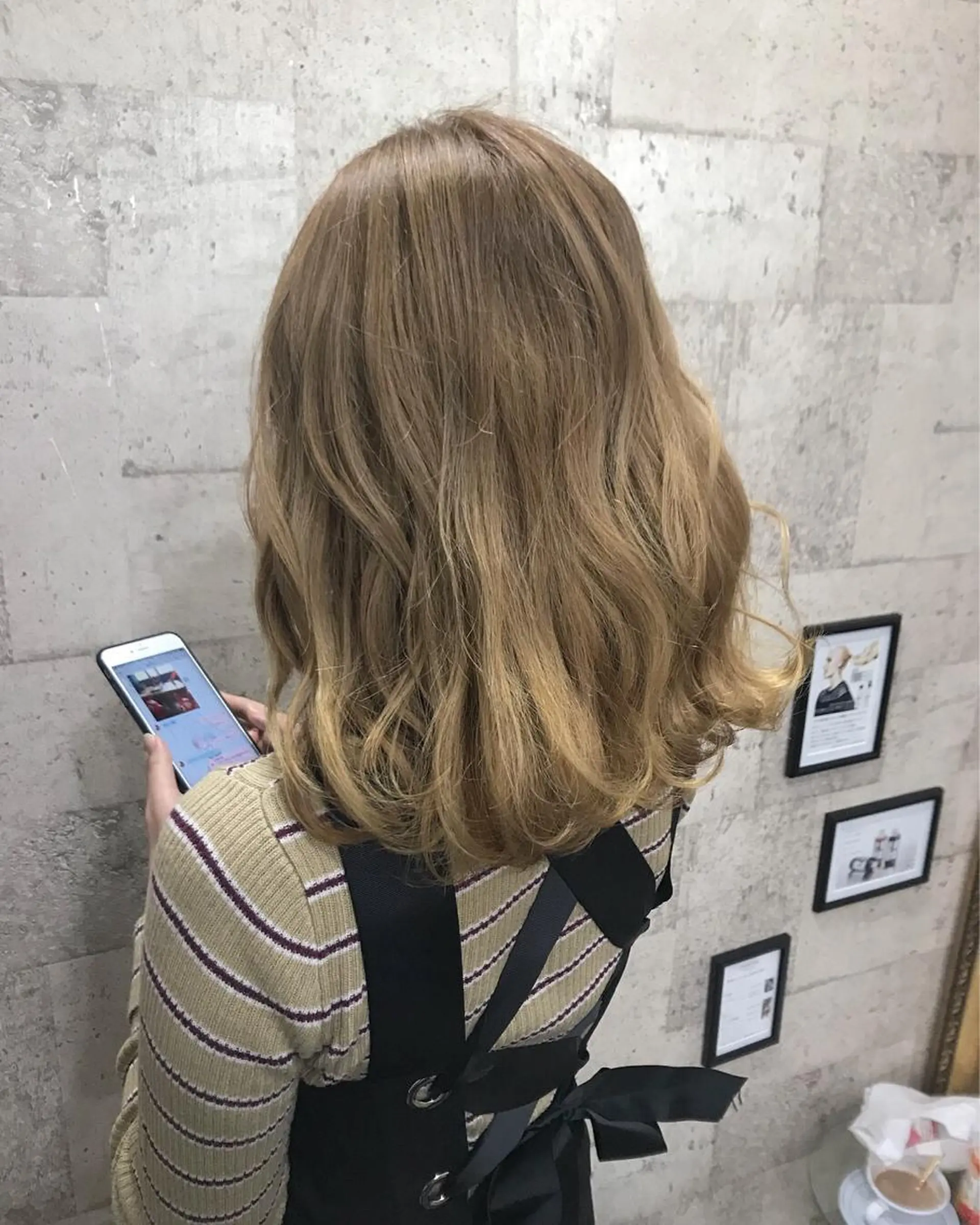 ミディアム カラー ベージュカラー インナーカラー/天神 ブリーチ/吉田のヘアスタイル