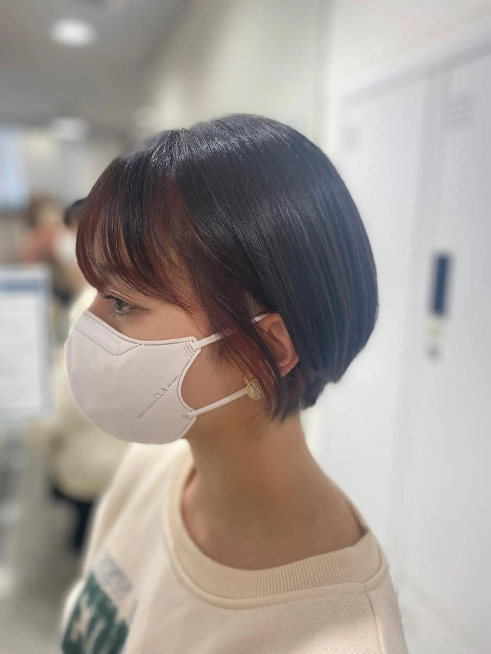 ショート ヘアカラー 🩰 艶髪美髪 shiori🫧のヘアスタイル