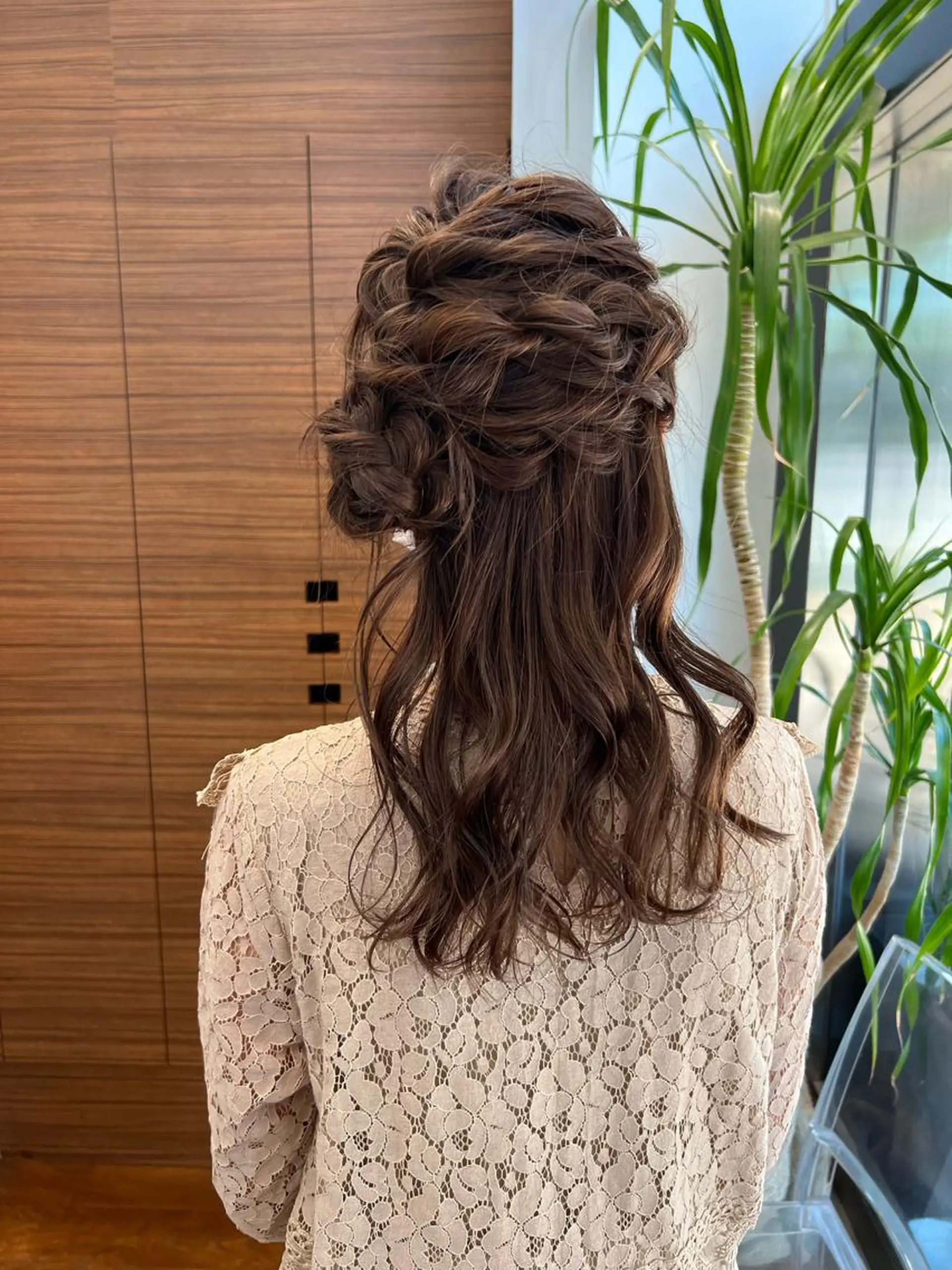 ロング 柏木  彩花のヘアスタイル