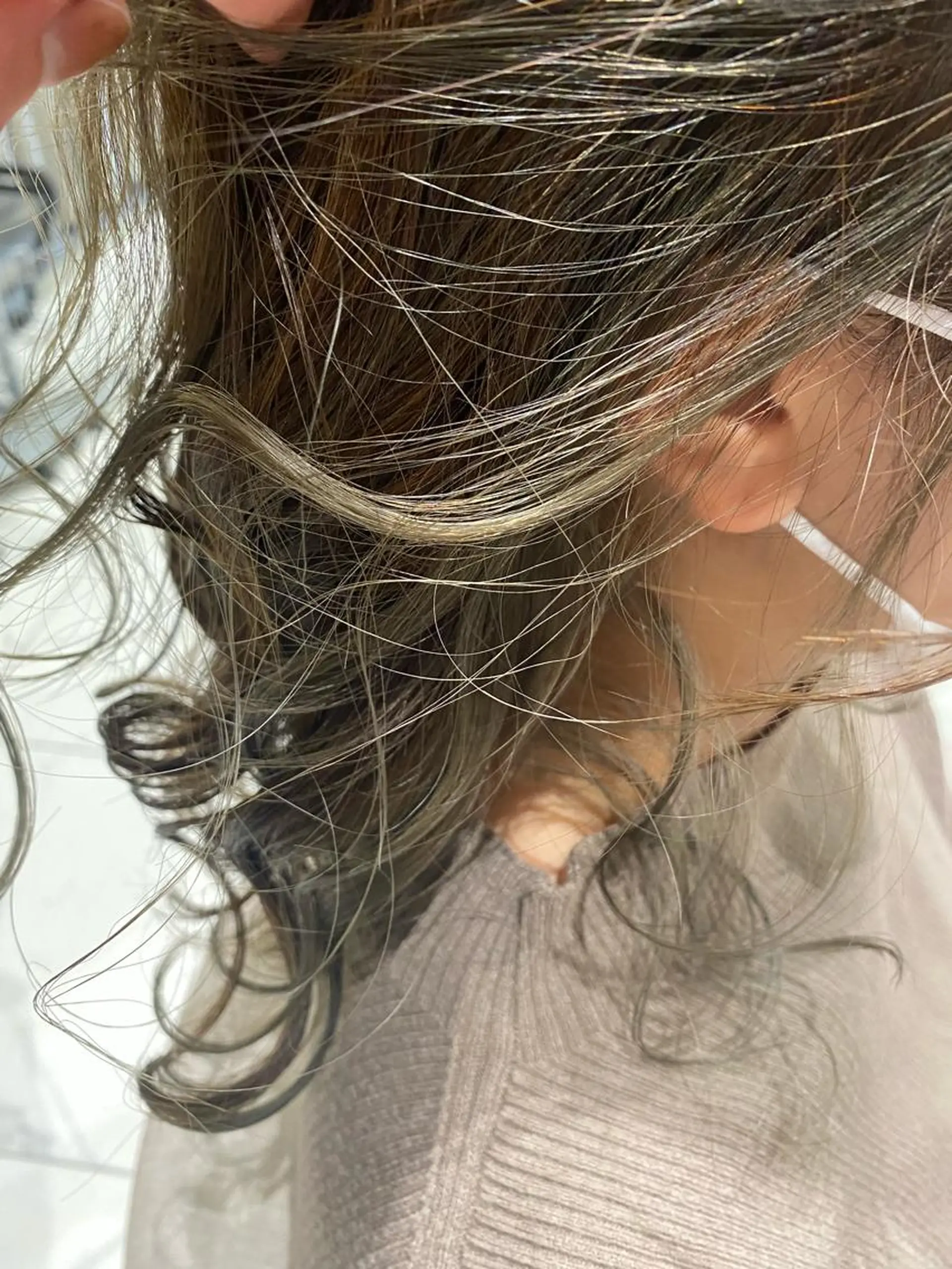 ミディアム カラー 磯田冬弥/ ブリーチメニューのヘアスタイル