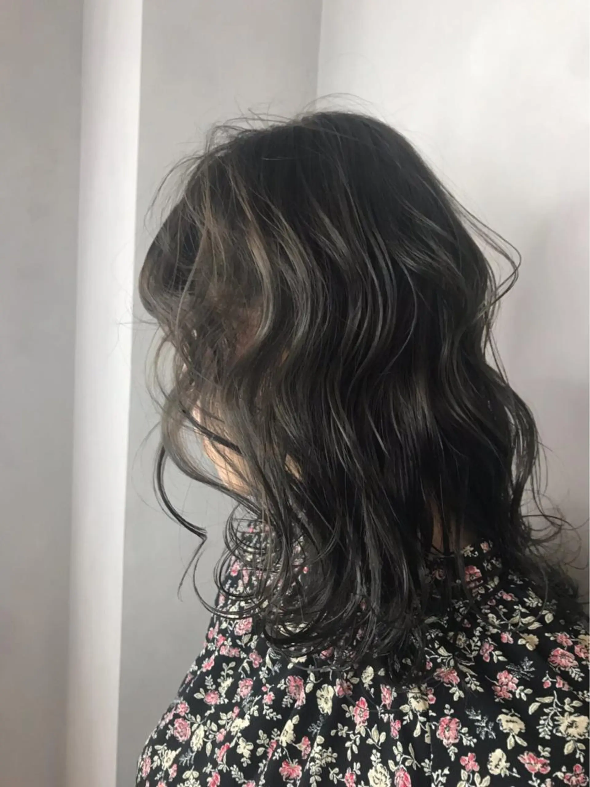 ロング カラー グレージュ カット ヘアカラー BROCANTE立川 karasawa.nのヘアスタイル