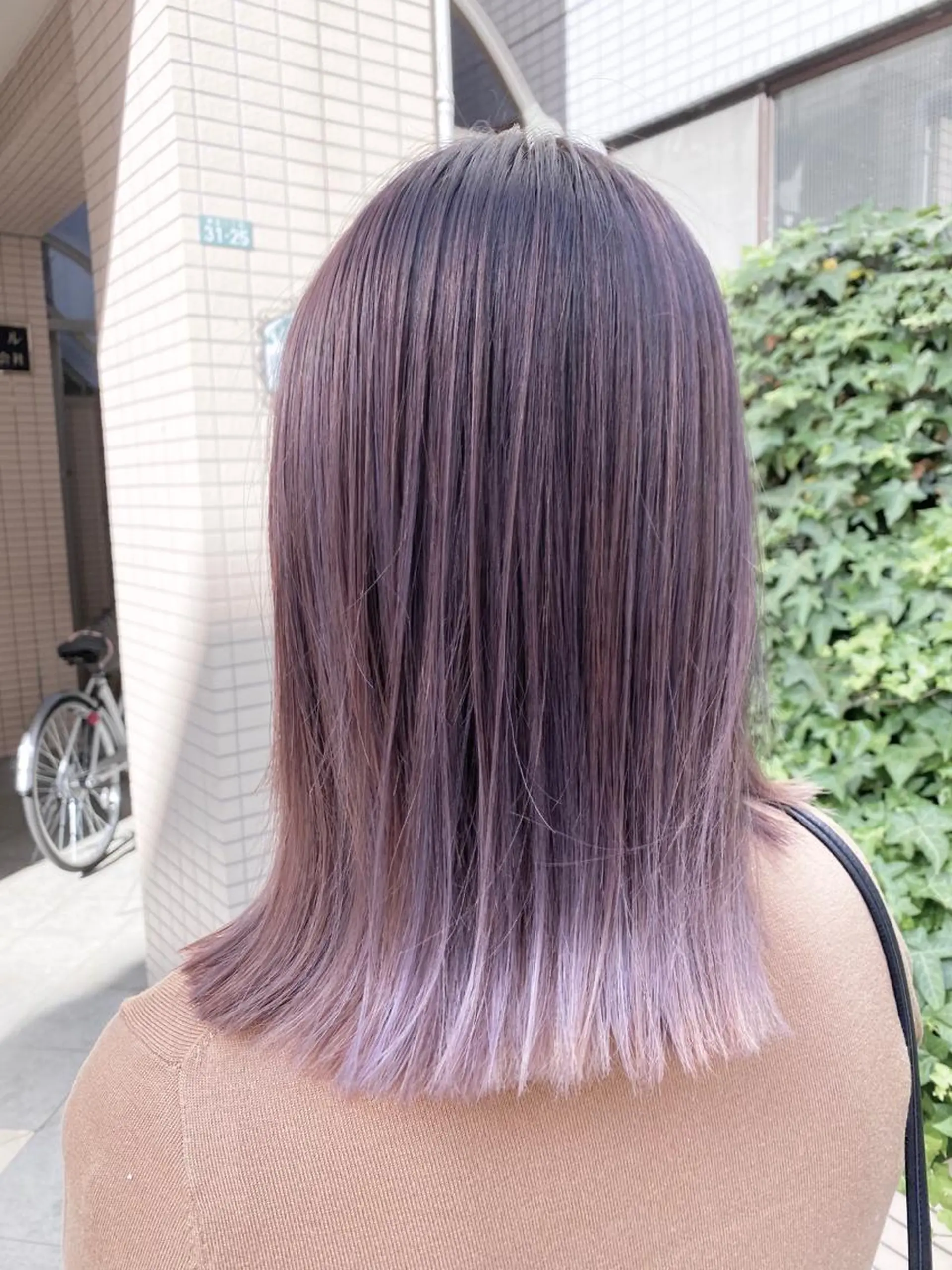 ミディアム ピンクラベンダー レイヤーカット カット ヘアカラー トリートメント 奥井 将希のヘアスタイル