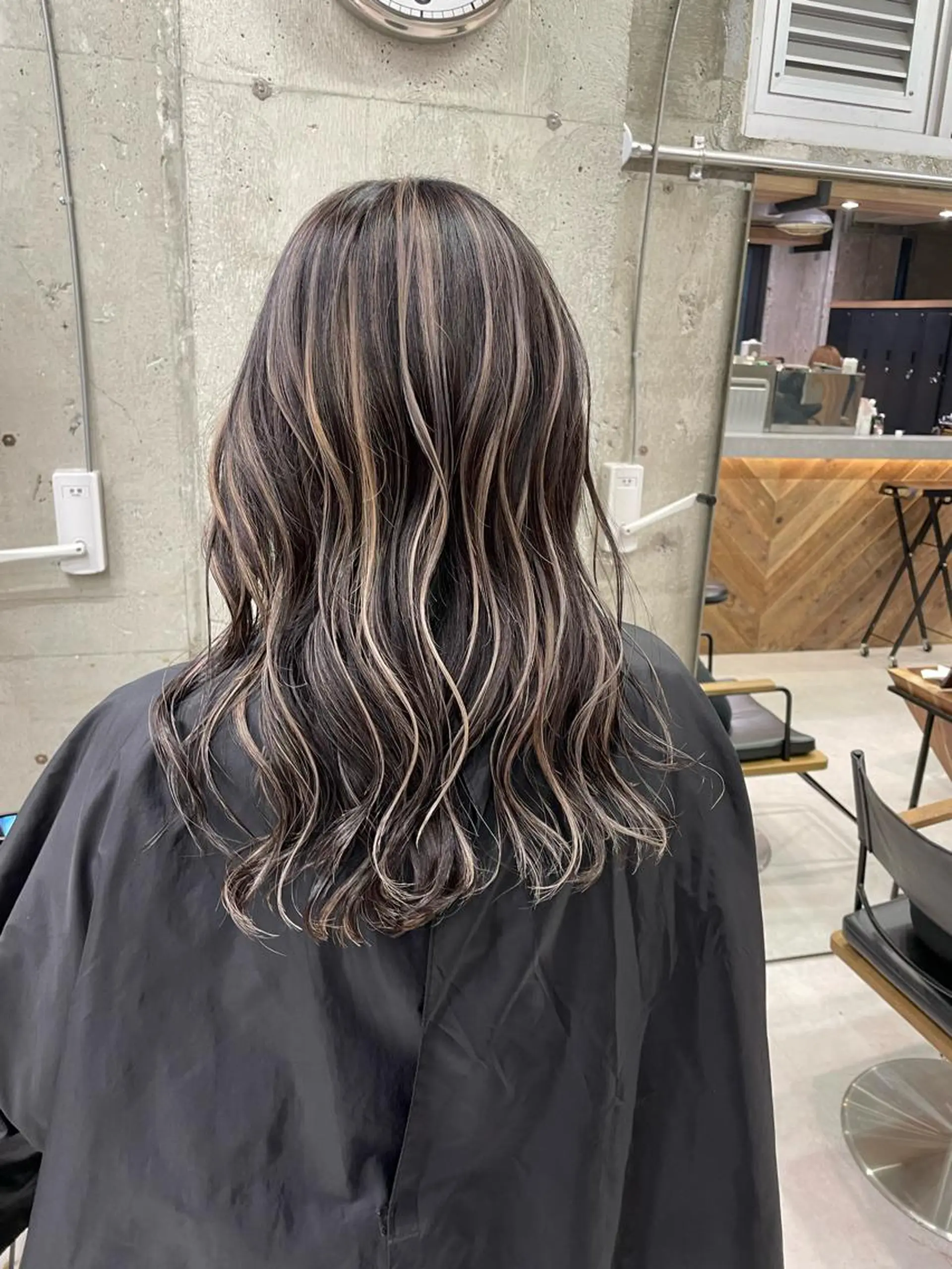 ロング カラー LUSTRE クロサワのヘアスタイル