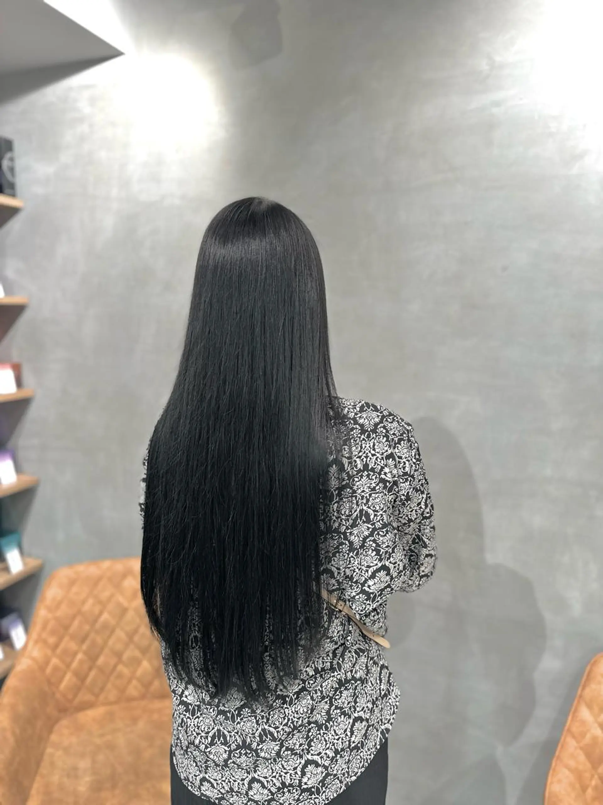 ロング カラー 銀座レイヤーカット ×シースルー前髪のヘアスタイル