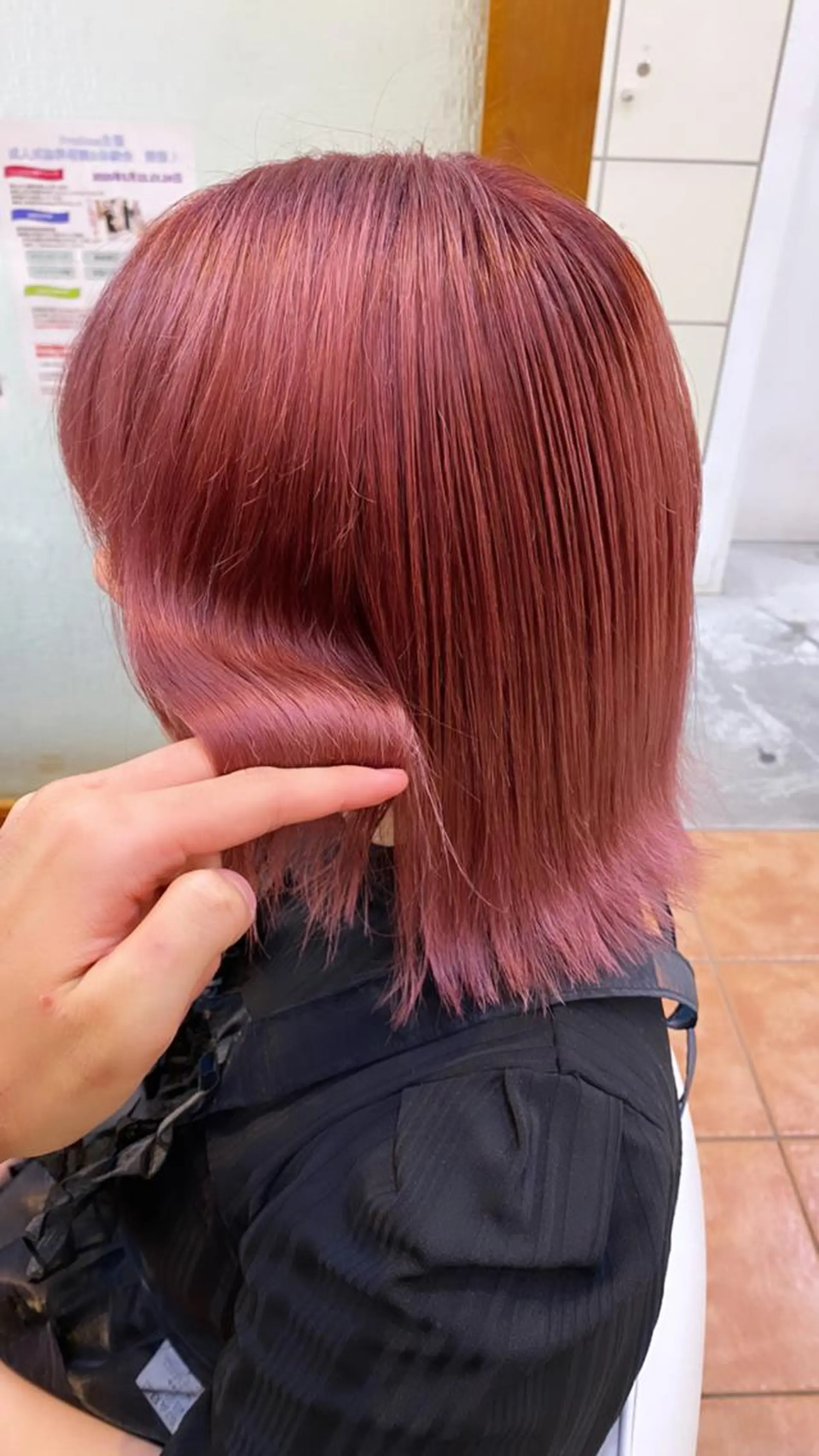 ショート カラー ピンクカラー シアーピンク ✨髪質改善専門店✨ QOLU✨のヘアスタイル