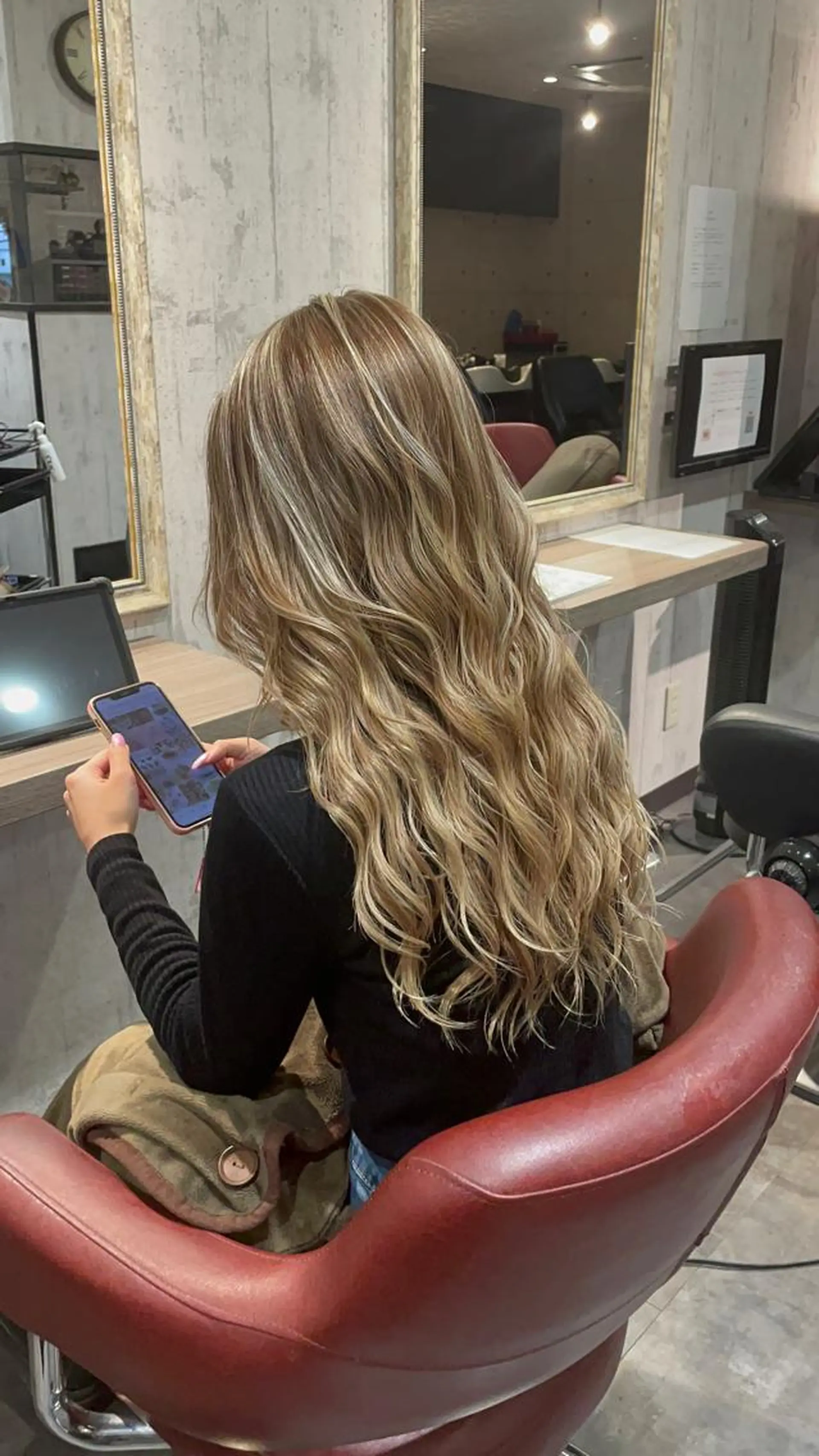 ロング カラー ヘアアレンジ バレイヤージュ ハイライトカラー ハイライト レイヤーカット ヘアカラー Wataru 髪質改善カラー💎のヘアスタイル