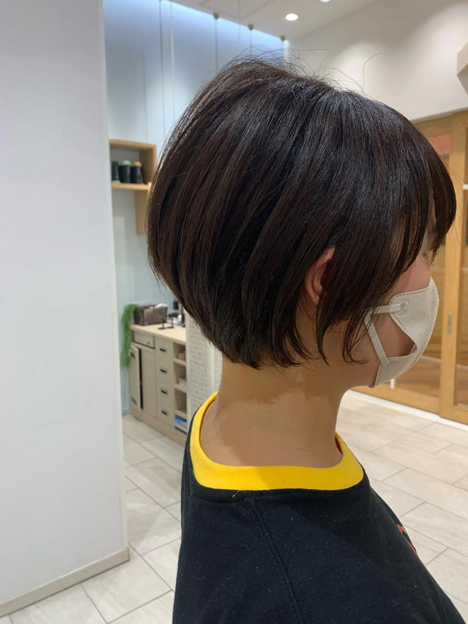 ショート 伊藤 麻菜実のヘアスタイル