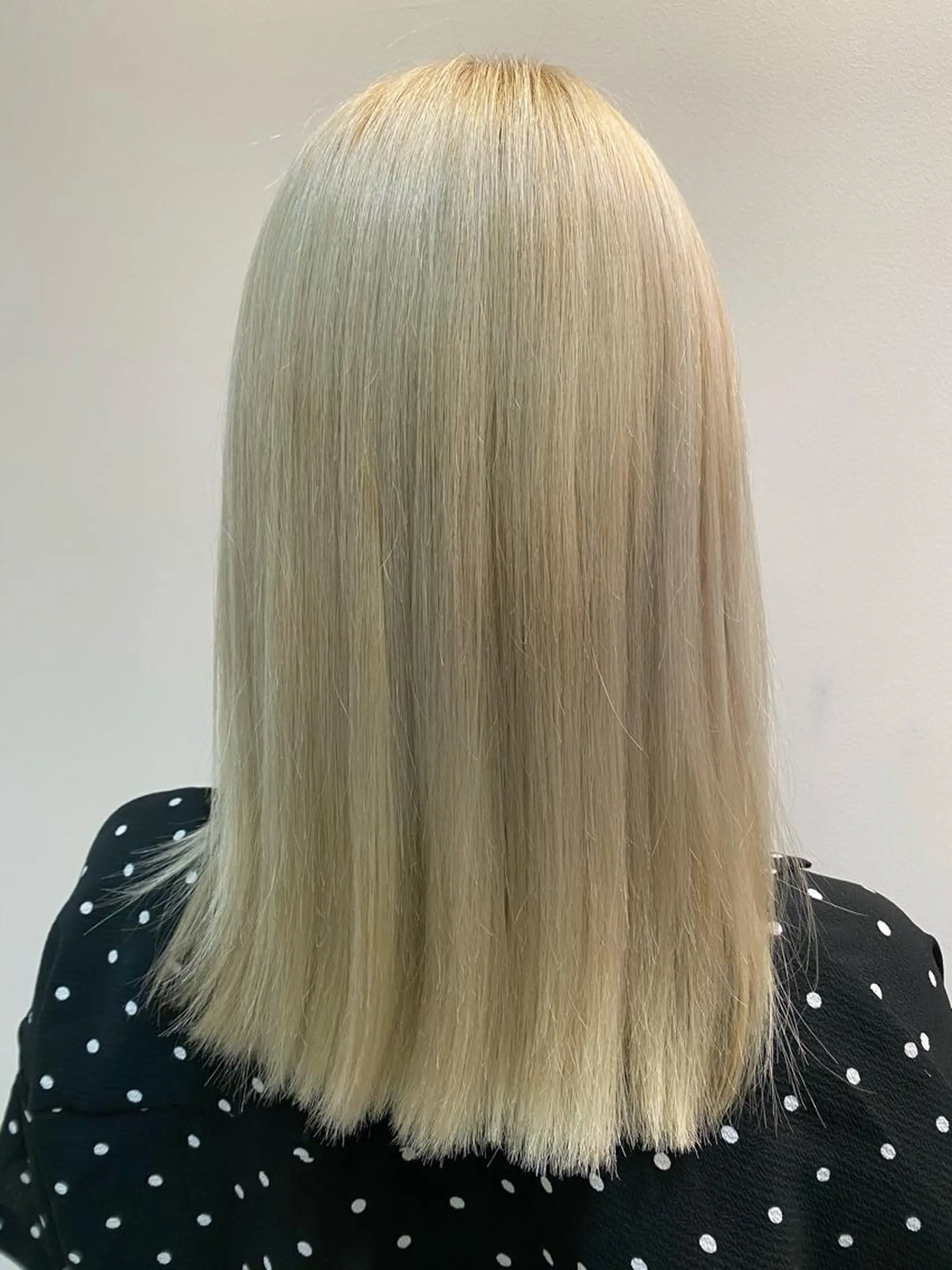 カラー & kuのヘアスタイル