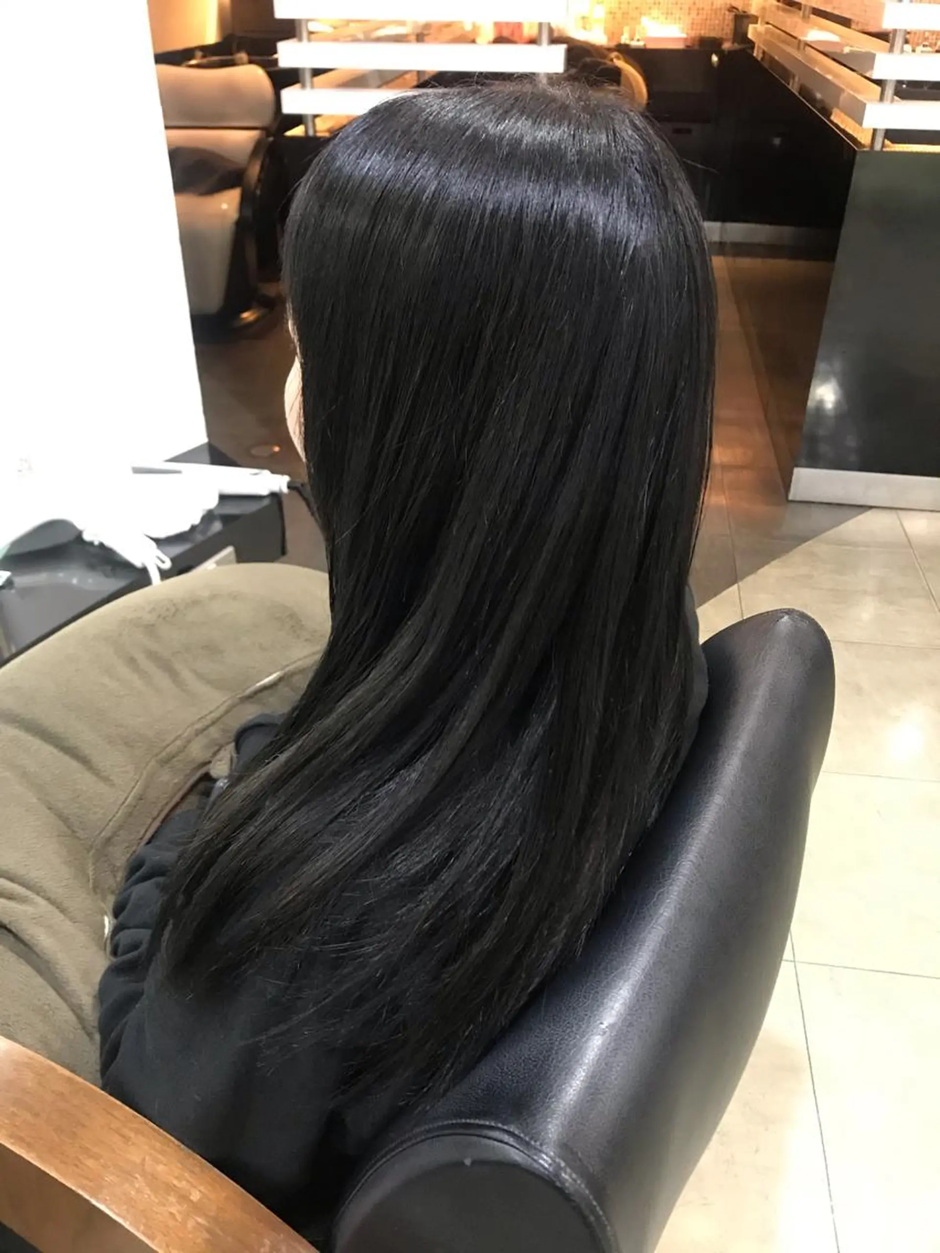 ロング カラー ヘアアレンジ イルミナカラー 縮毛矯正 烏山 達也のヘアスタイル