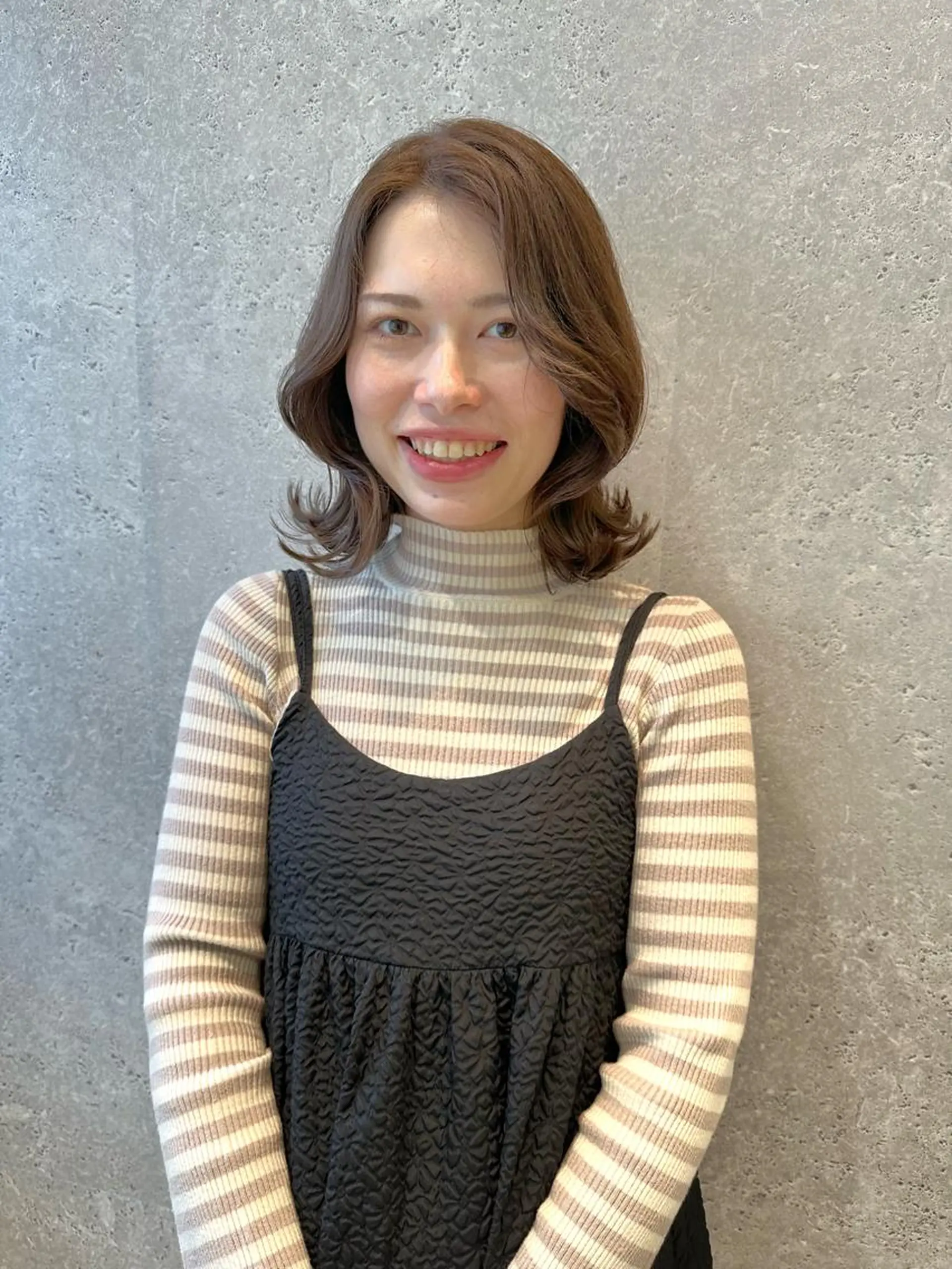 ミディアム アッシュ 🩰 柔らかいカラー tomomi🌛のヘアスタイル