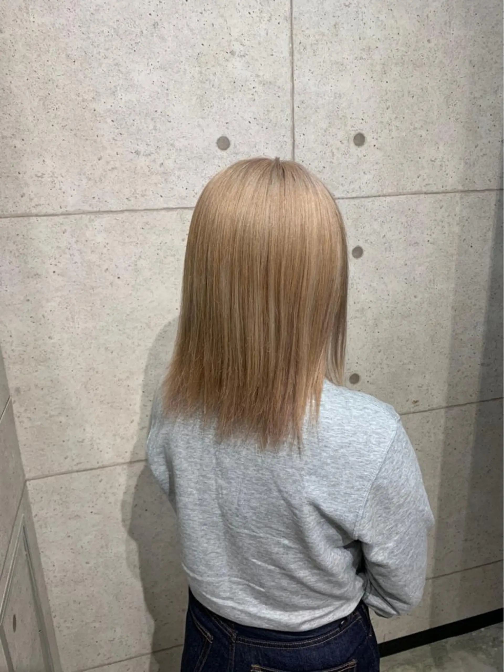 カラー ベージュカラー ブロンド ハイトーンカラー 藤田 清志のヘアスタイル