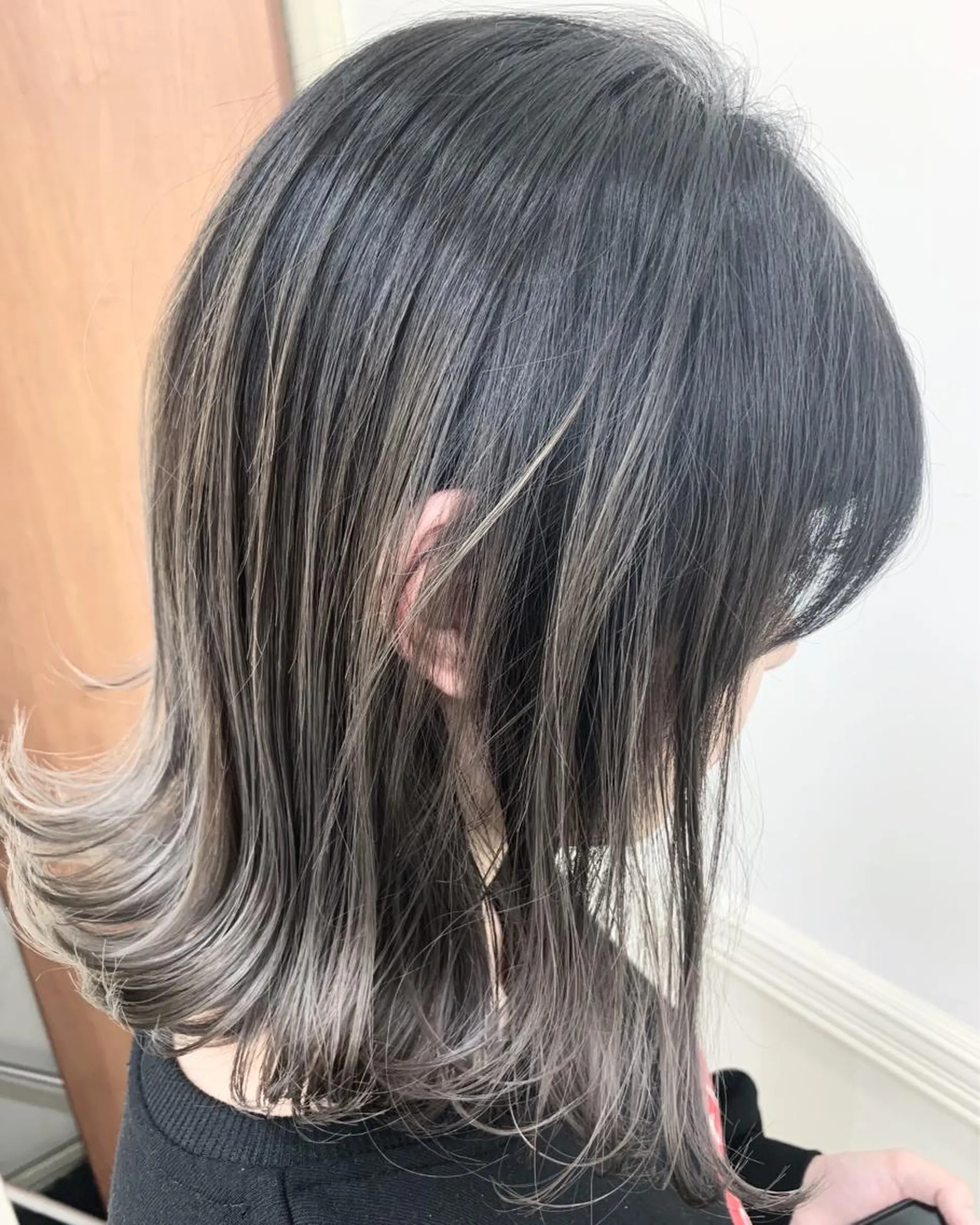 ショート カラー バレイヤージュ レイヤーカット カット ヘアカラー N° jillva ♦️川端裕司♦️のヘアスタイル