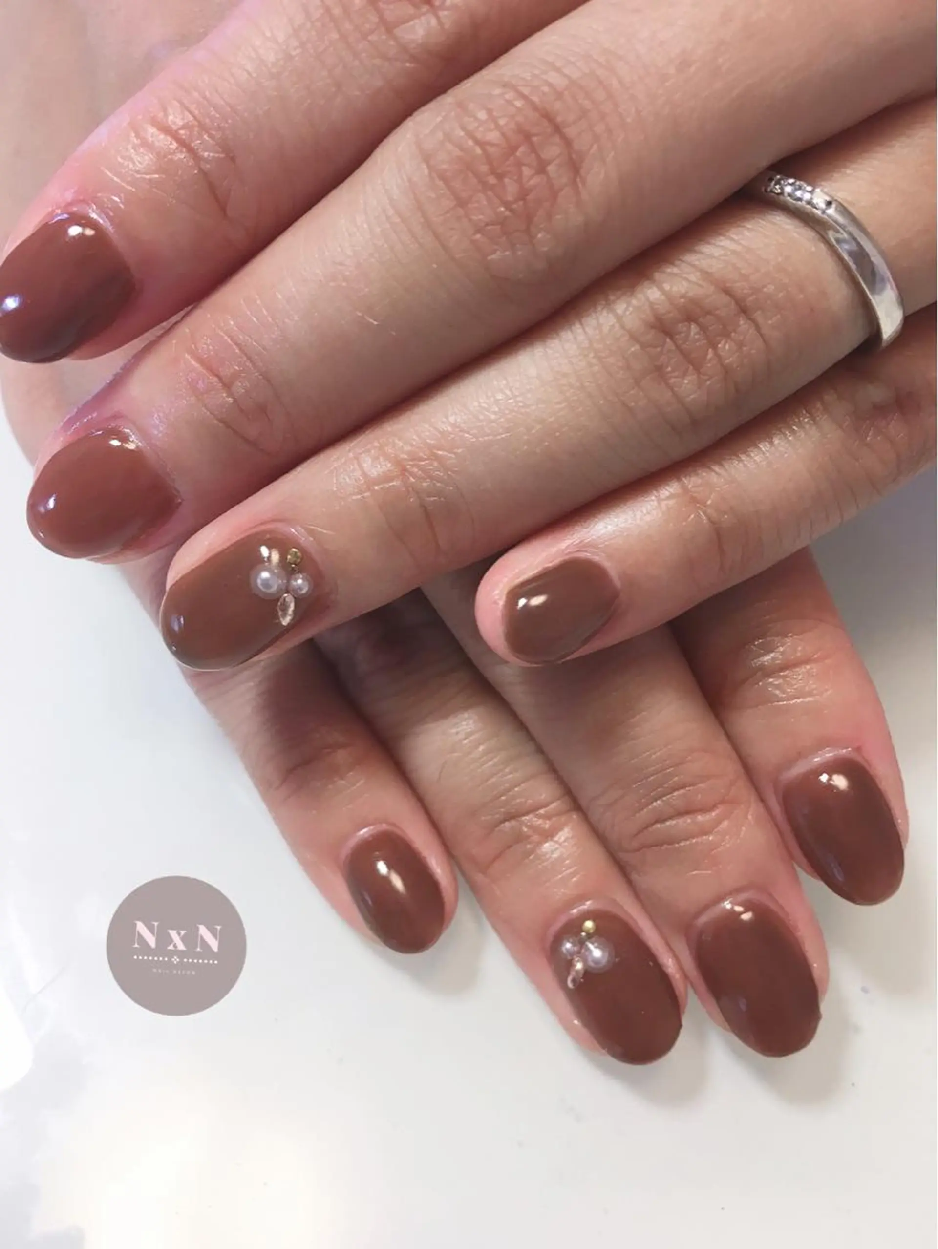 ネイル ブラウン ジェルネイル ぷっくりネイル nail salon N×Nのネイルデザイン