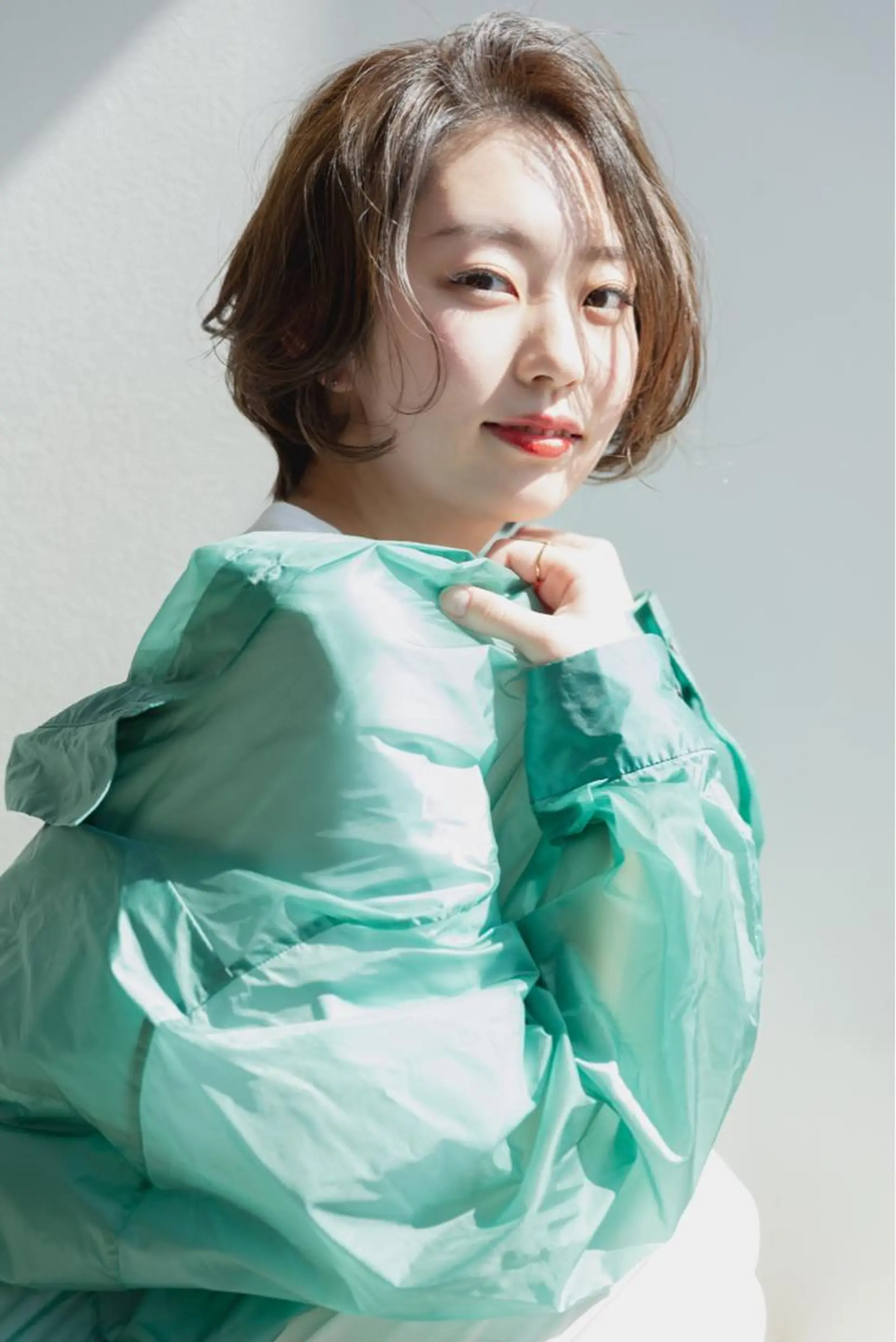 ショート カラー ツジガキ ユウスケのヘアスタイル