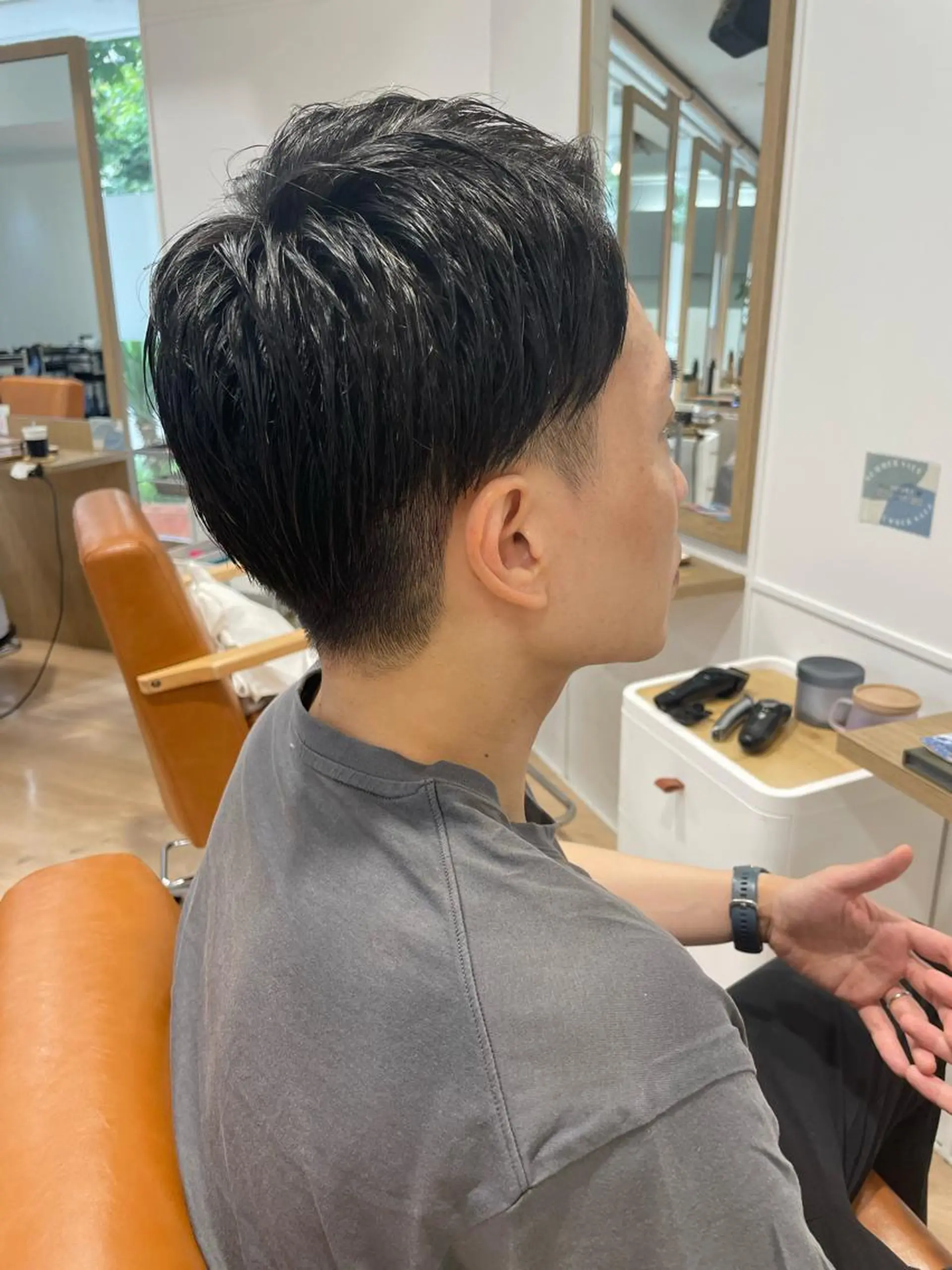 メンズ 柔らかブラウン/栄/ tomitaのヘアスタイル