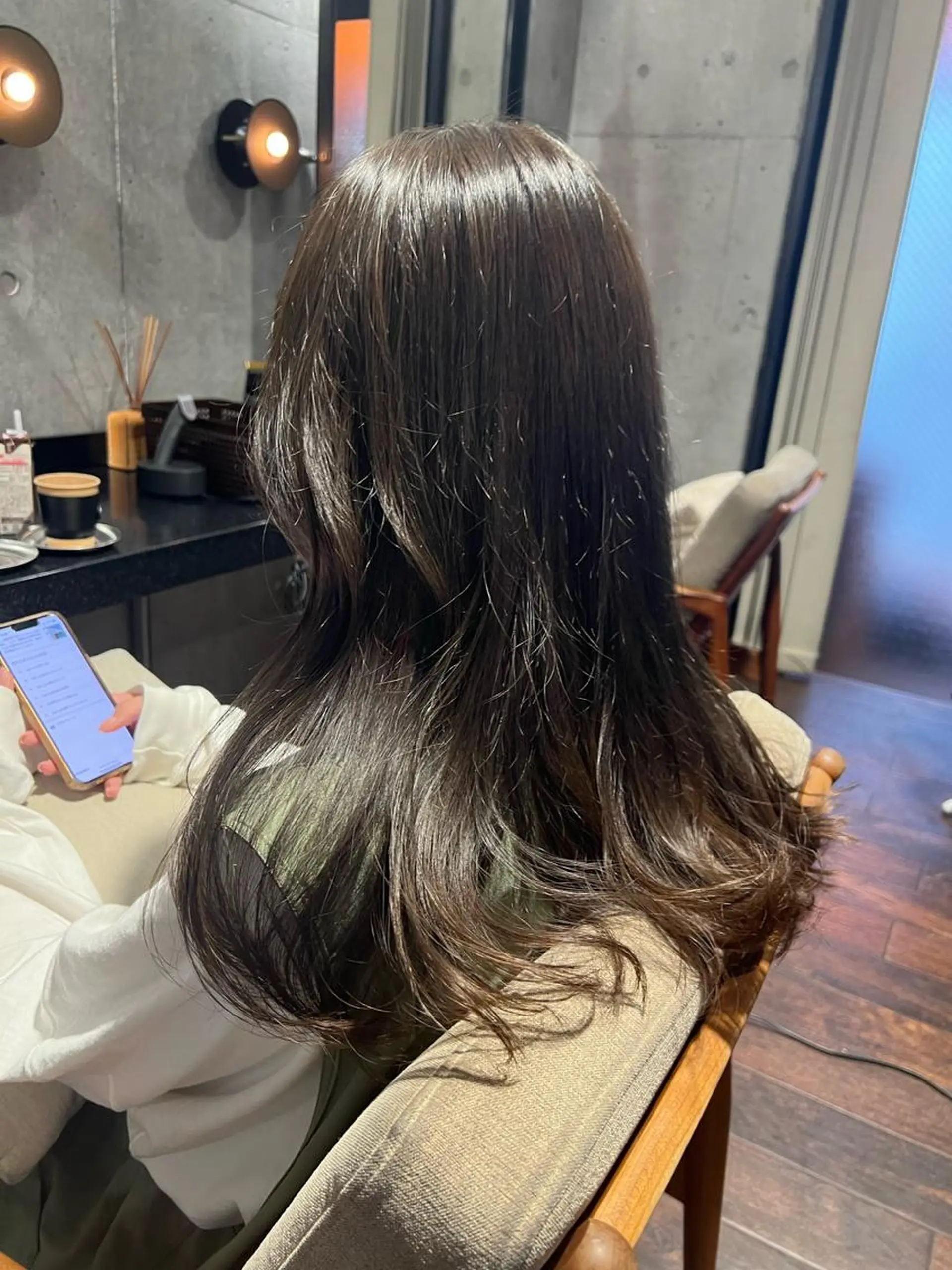 セミロング カラー NERO 松井 隆人のヘアスタイル