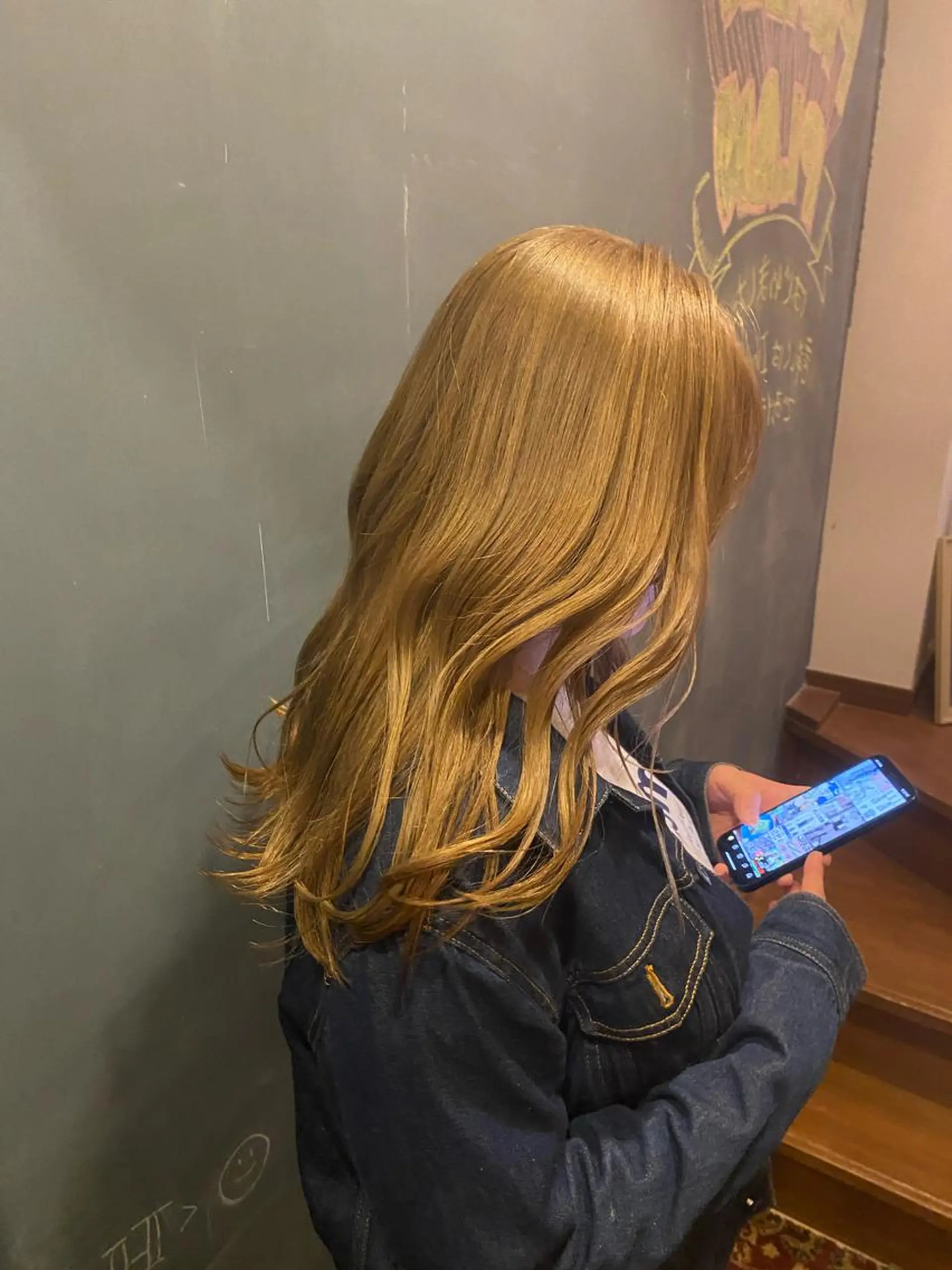 セミロング カラー ヘアカラー トリートメント マツダテ ホノカのヘアスタイル