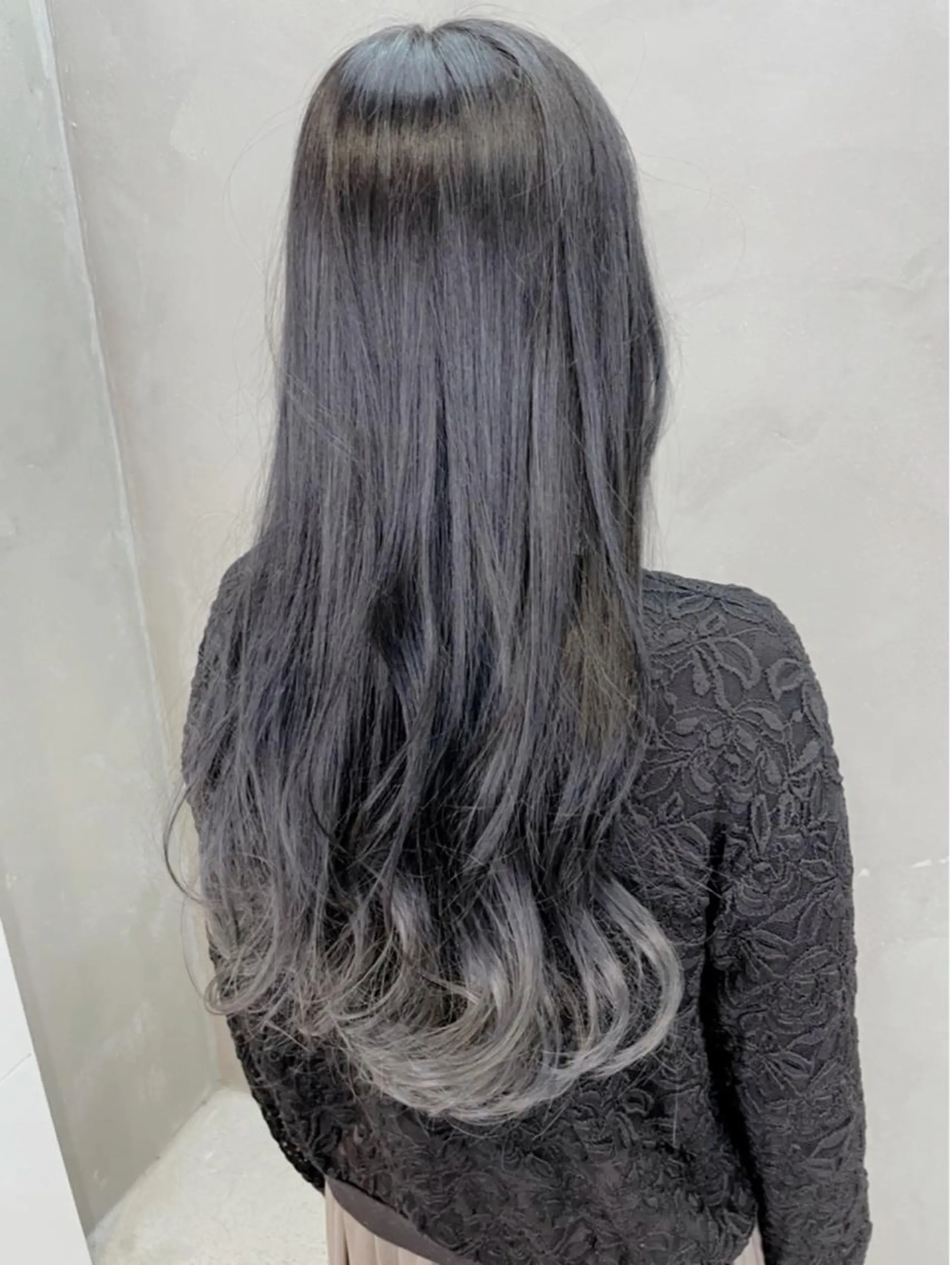ロング カラー グラデーションカラー グレージュ 1日1名限定価格✂️ 髪質改善サロン代表谷のヘアスタイル