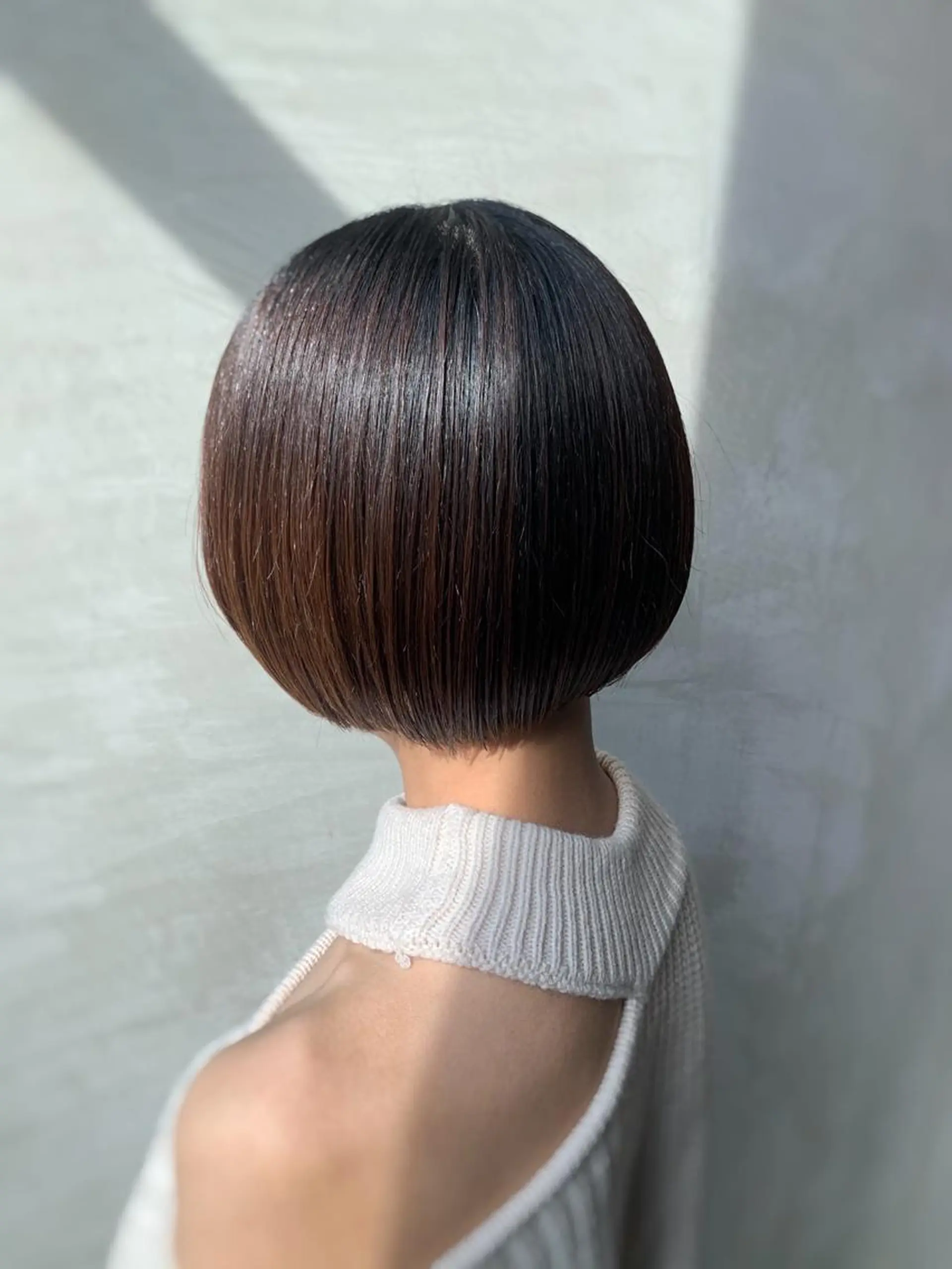 ショート 切りっぱなしボブ ボブ 波巻きスパイラルパー マ/シャドウパーマ駿のヘアスタイル