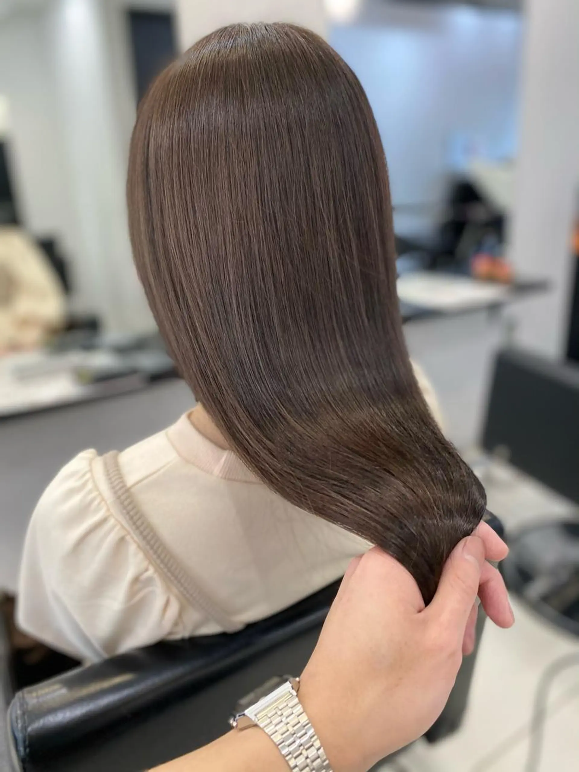 セミロング カラー ベージュカラー opus 店長大和 レイヤー/赤み消しのヘアスタイル