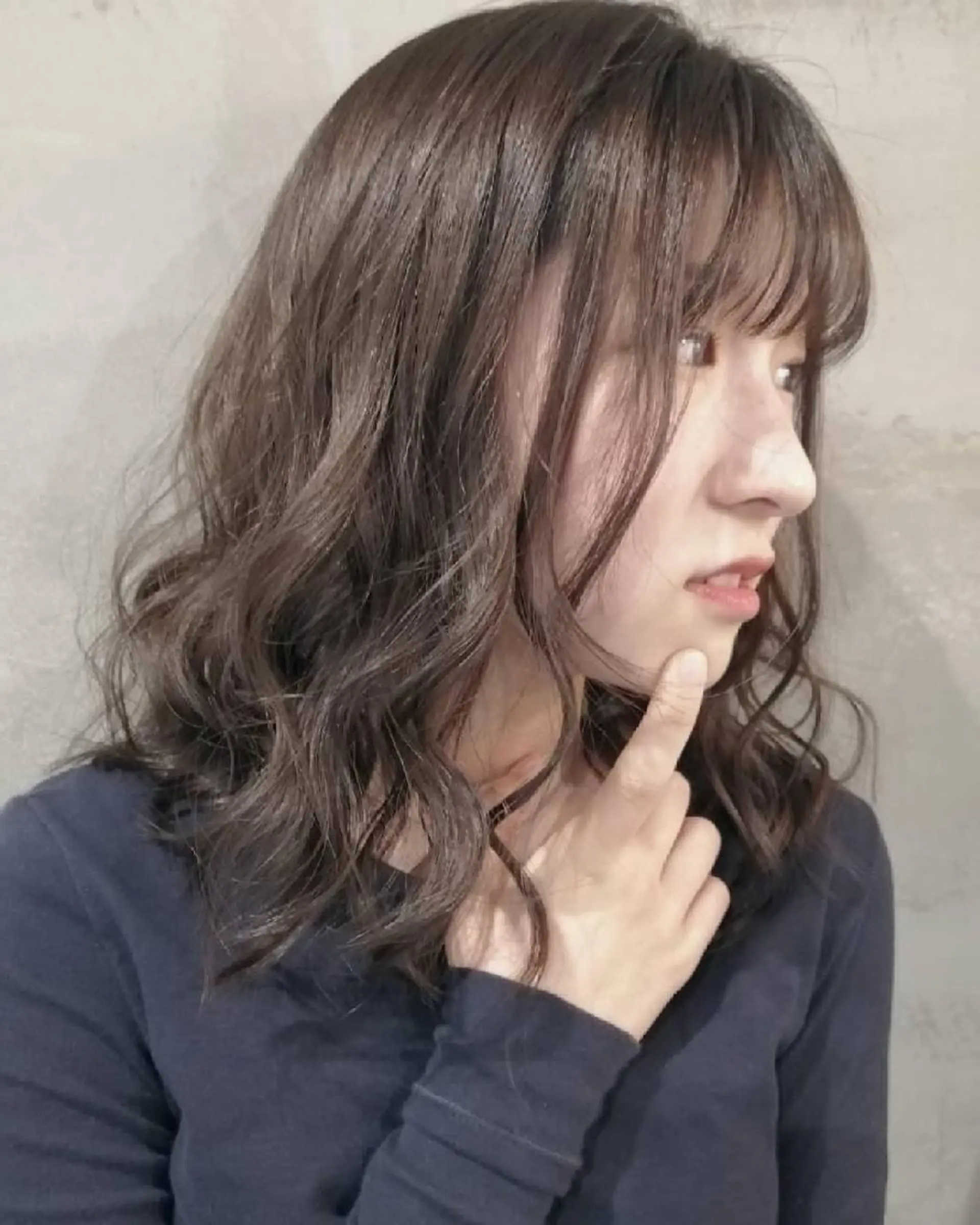ミディアム カラー グレージュ ヘアカラー トリートメント ブリーチ・ハイトーン 特化🎉内山のヘアスタイル