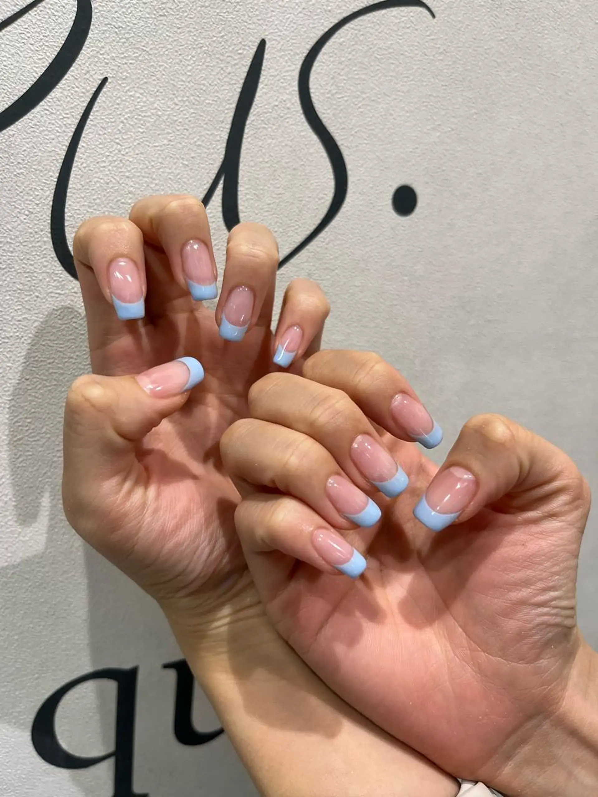 ネイル ブルー フレンチネイル 小川 奈々花のネイルデザイン
