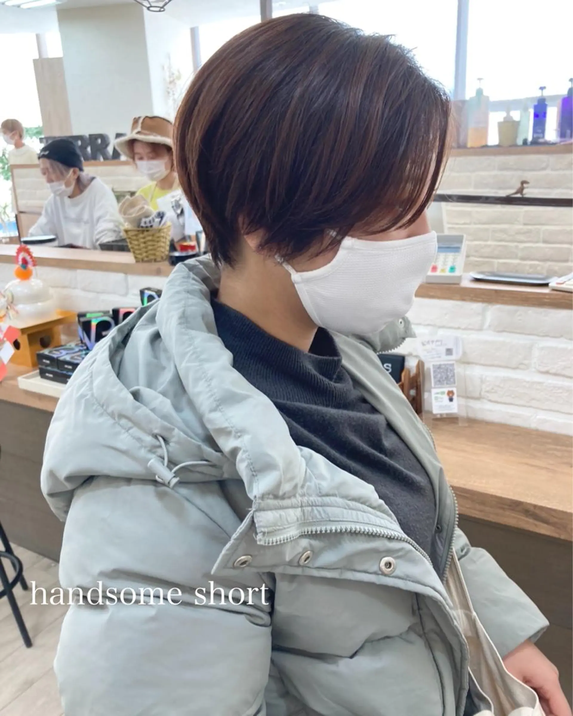 ショート 切りっぱなしボブ ショートボブ ハンサムショート ボブ ショートヘア カット トリートメント 初めてのショート お任せください✂️のヘアスタイル