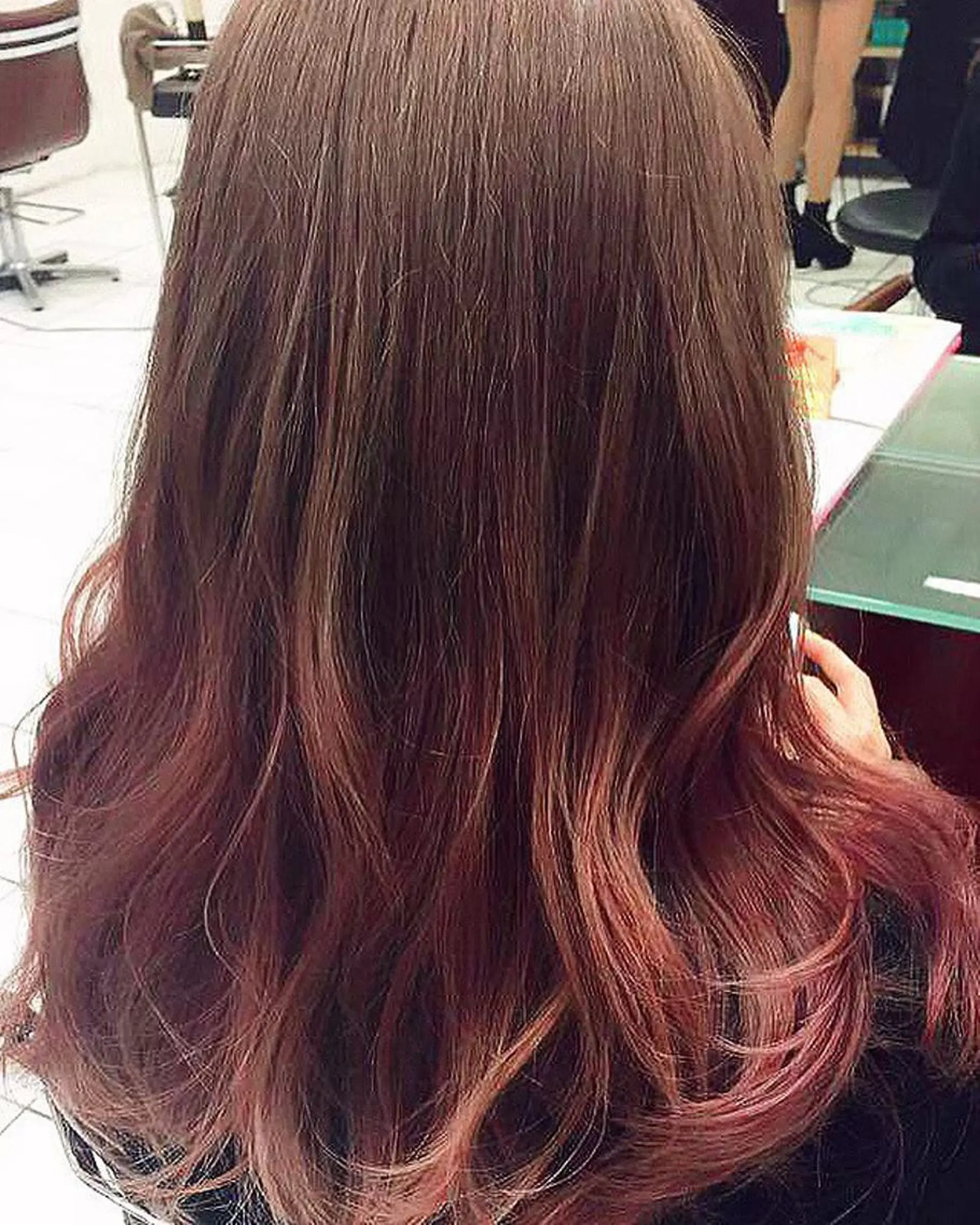 セミロング 髪質改善カラー🫧＆ レイヤー🕊古川のヘアスタイル