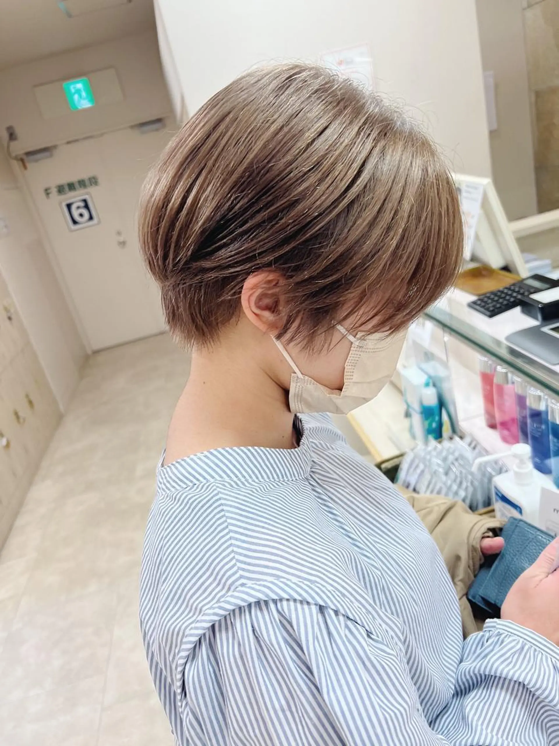 ショート カラー ヘアカラー トリートメント ヘアセット ハイトーン/ウルフ /レイヤー/坂野幸伸のヘアスタイル