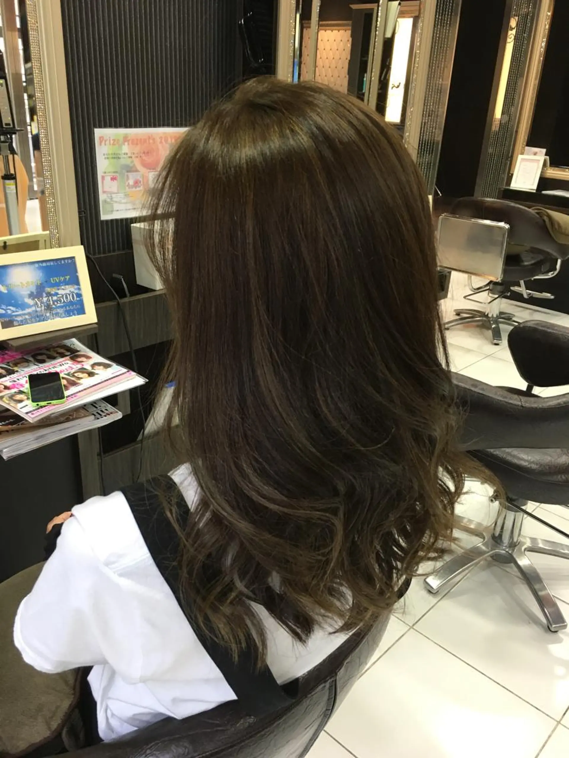 セミロング ロング カラー ブルーカラー ブルージュ ハイライトカラー ハイライト トップスタイリスト 小澤純一のヘアスタイル