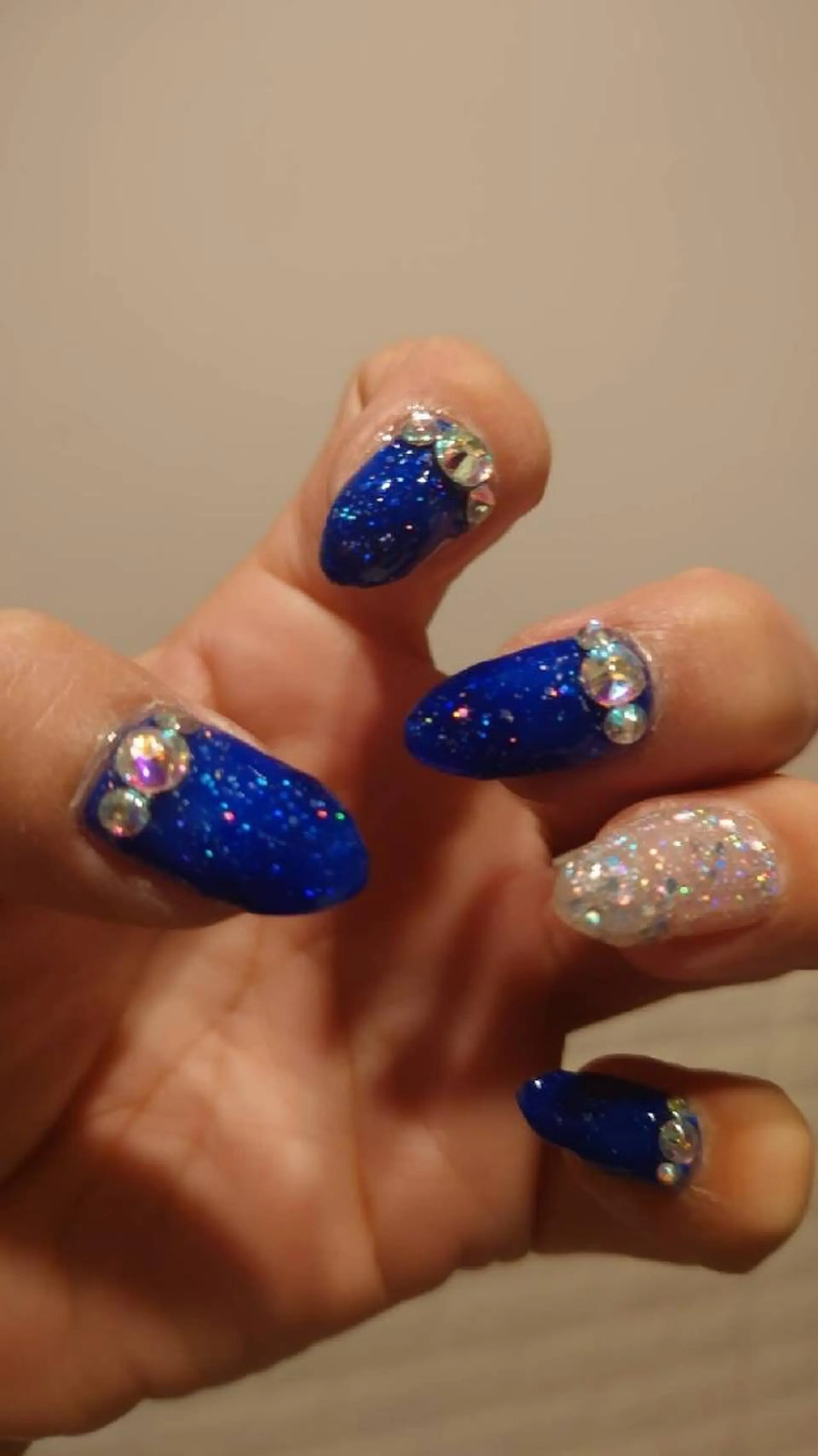 ネイル ハンドネイル Fleur 【フルール】のネイルデザイン