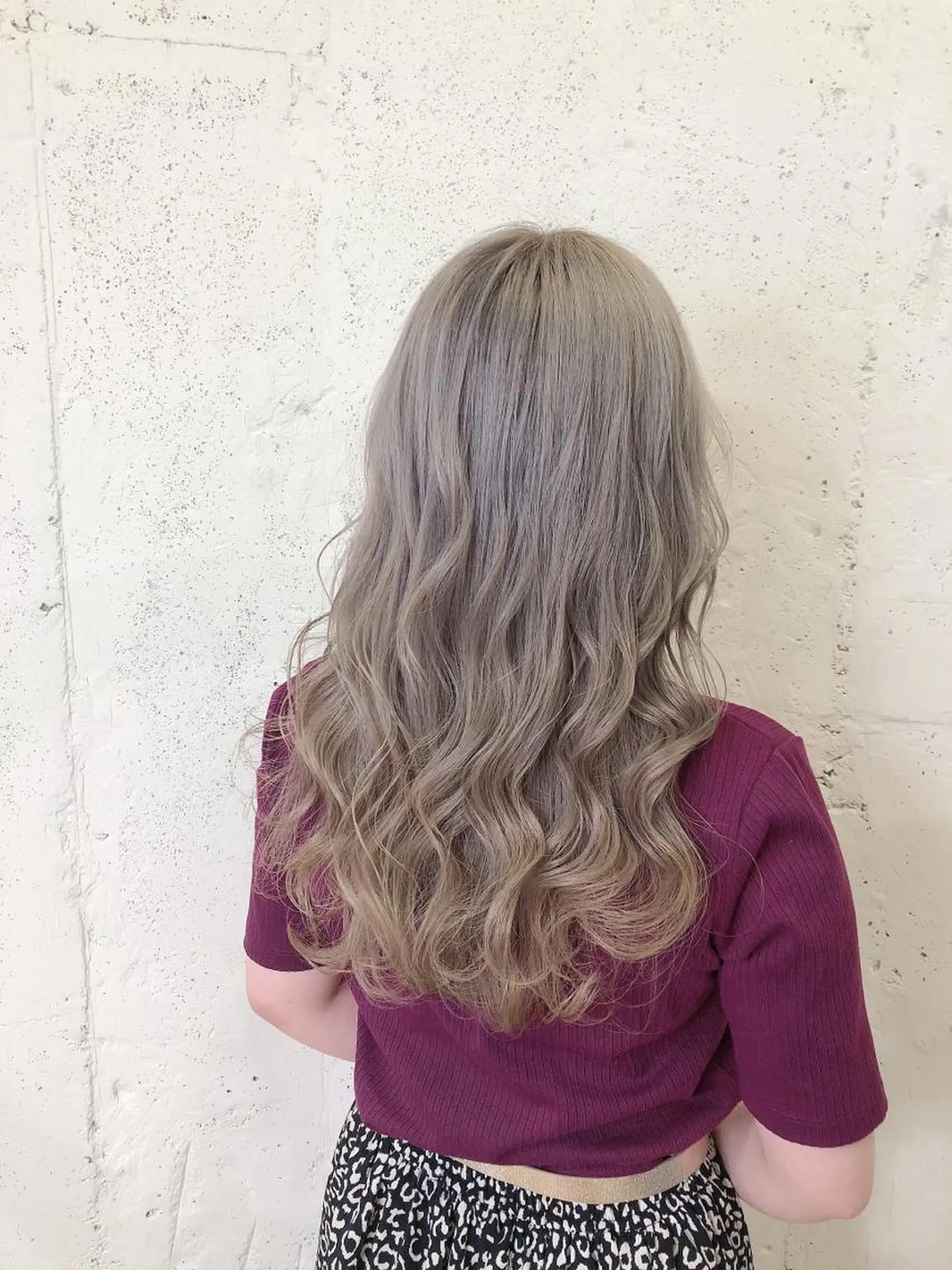 ロング カラー 透明感ハイトーン🦄 キラ🌈のヘアスタイル