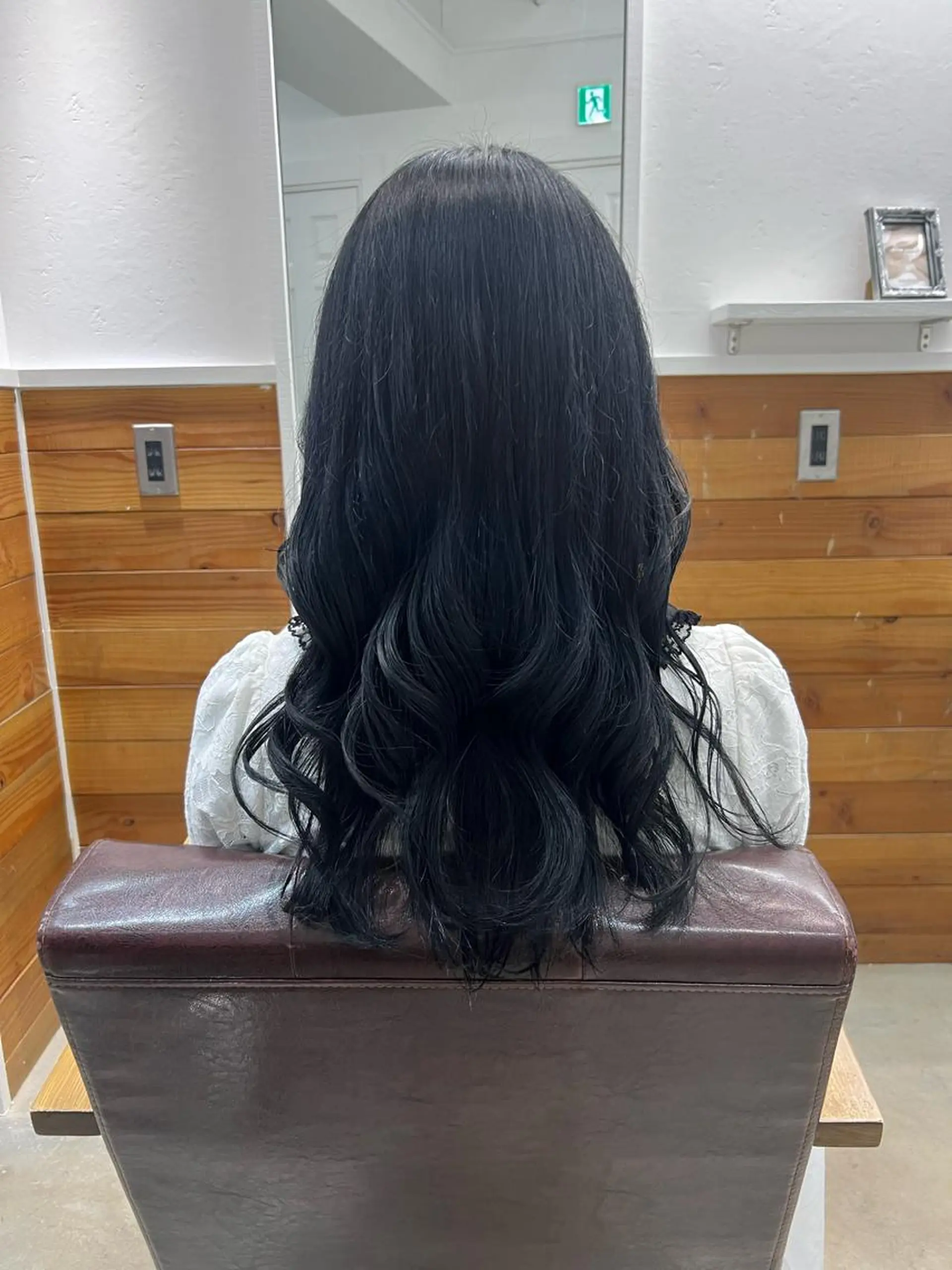 カラー 黒髪 ブルーカラー ブルーブラック MION✂️ 似合わせカットのヘアスタイル