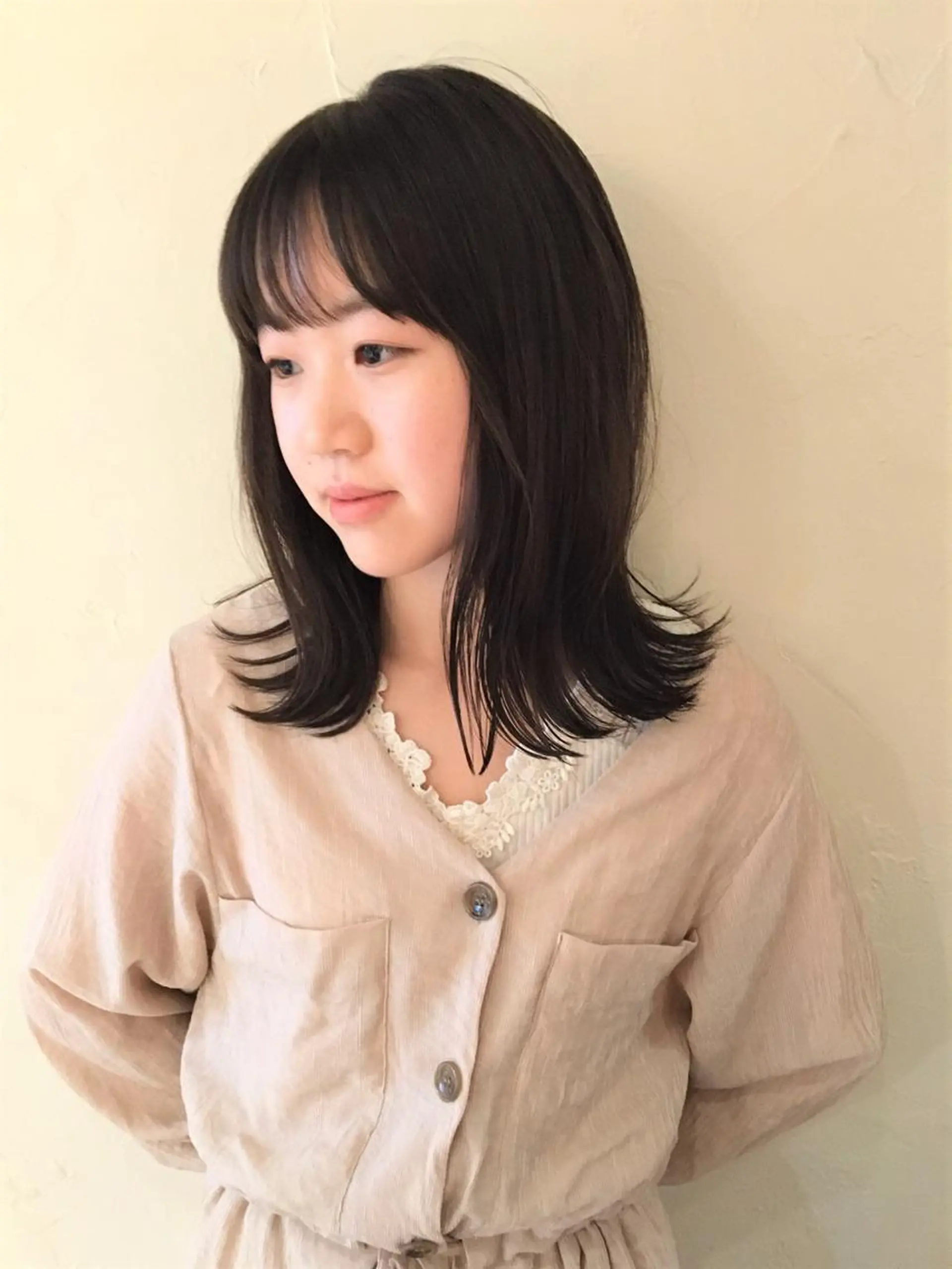 ミディアム シマダ アユミのヘアスタイル