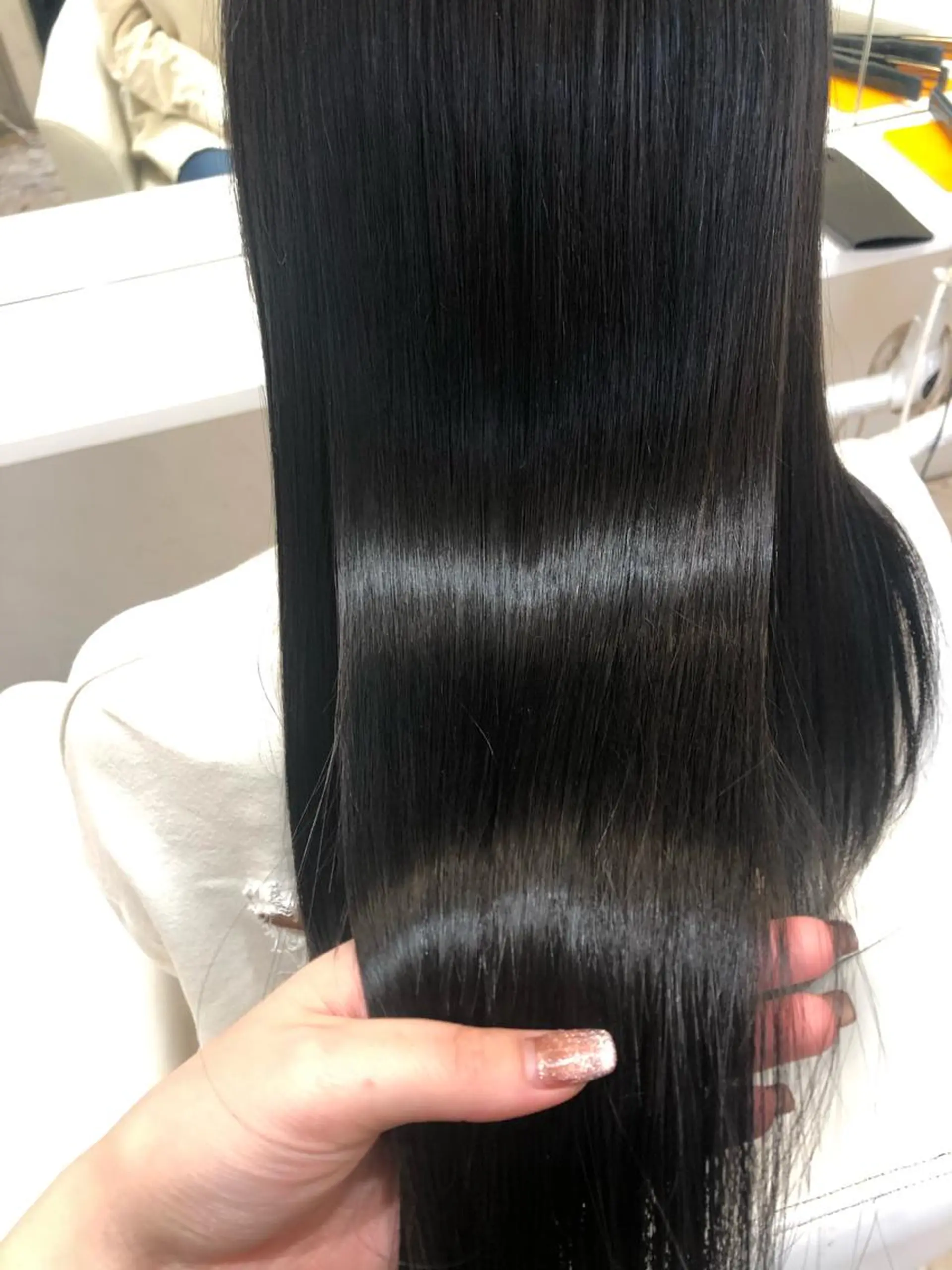 ロング 銀座／レイヤーカット 🤍内野すみれのヘアスタイル