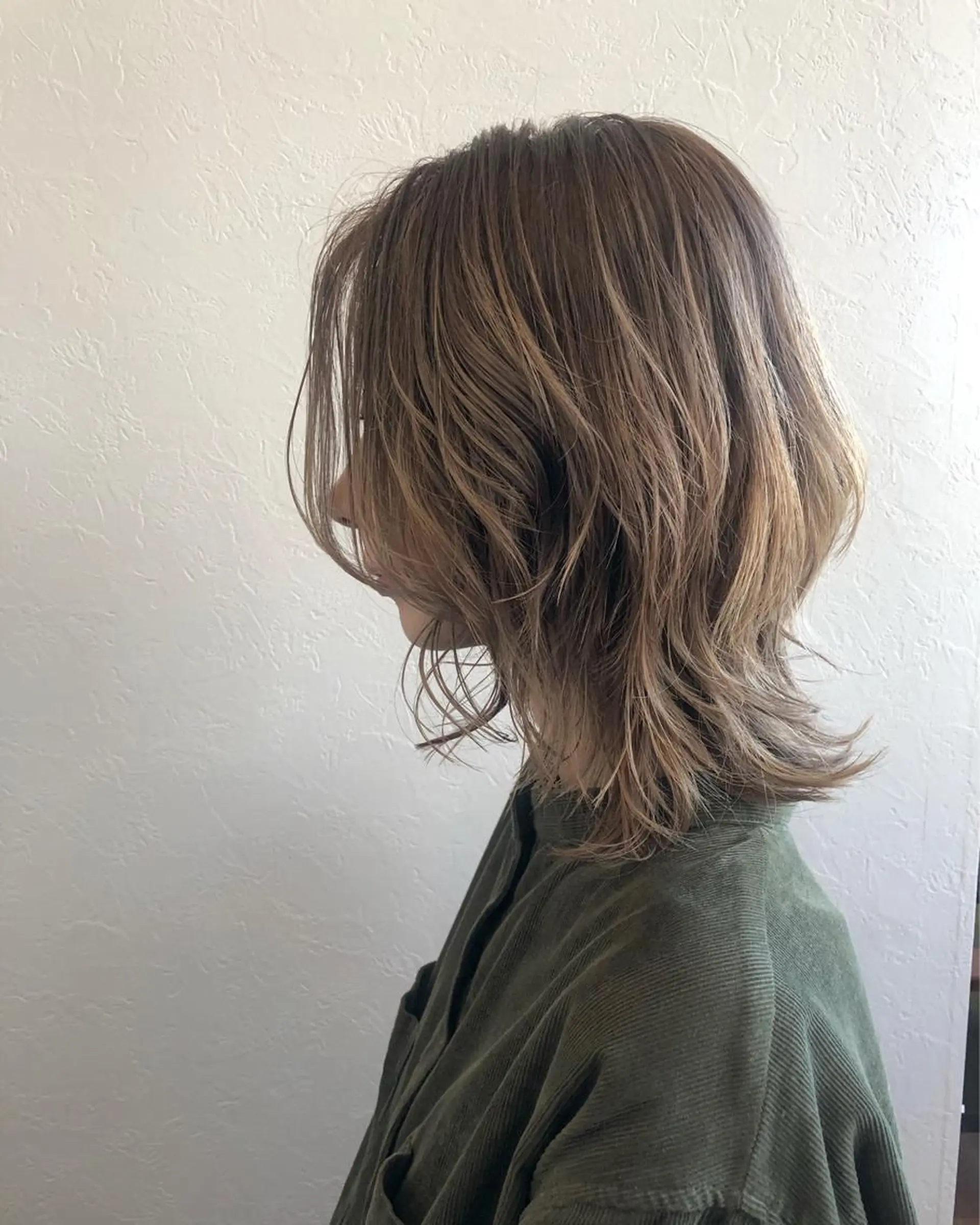 ミディアム 遠藤 和美のヘアスタイル