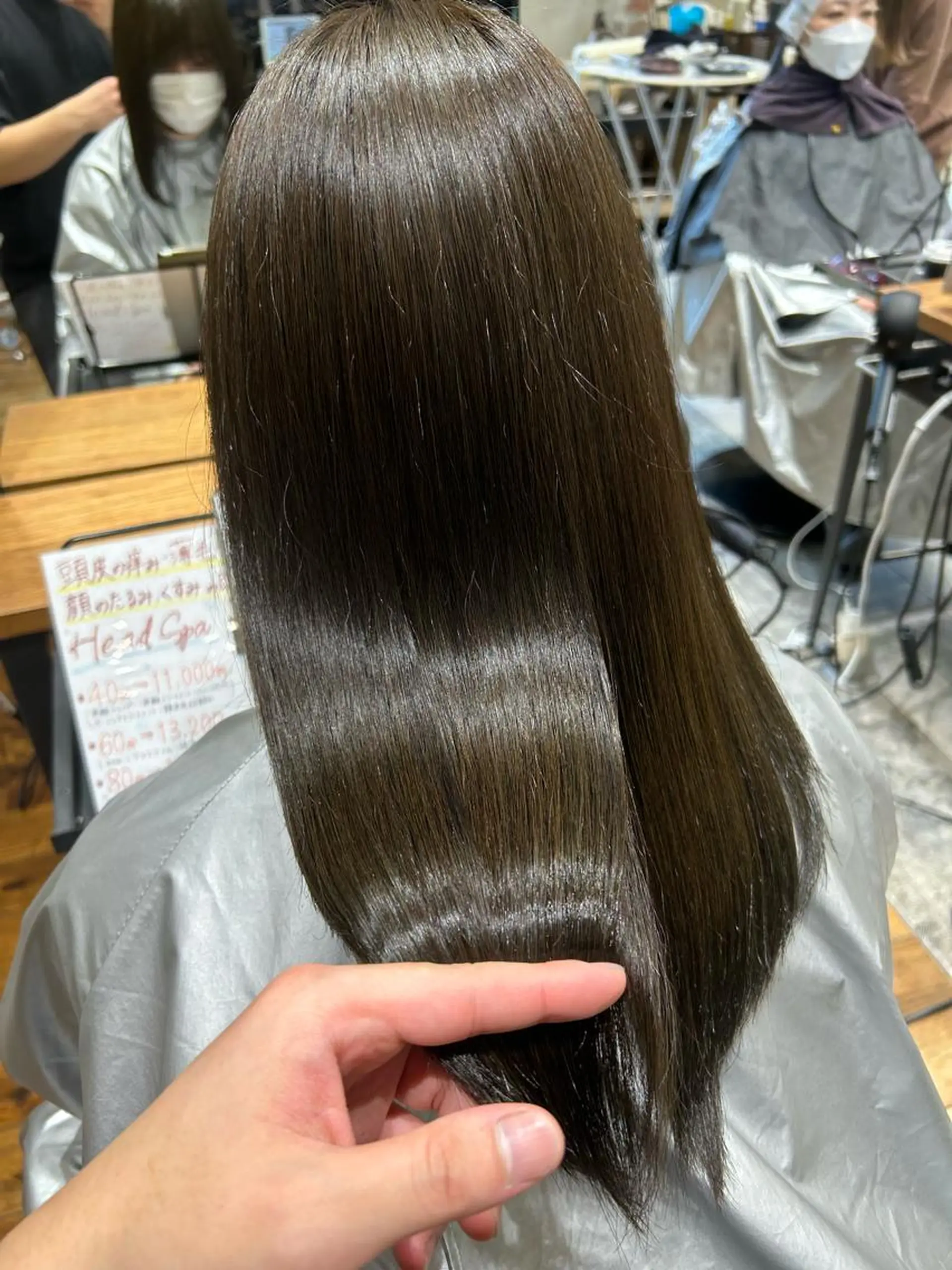 セミロング カラー パーマ ブリーチ ケアブリーチ ダブルカラー イヤリングカラー ハイライトカラー カット ヘアカラー 縮毛矯正 トリートメント 新宿✨顔周りカット 韓国ヘア/坂本亜裟海のヘアスタイル