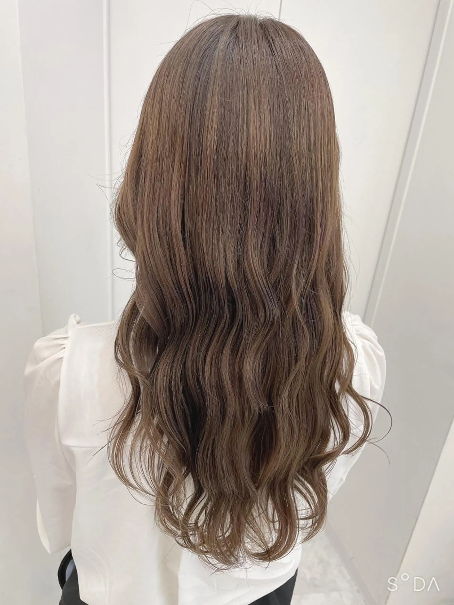 セミロング カラー ヘアアレンジ ネイル マツエク・マツパ ベージュグレージュ 💕しゅーじ💕のヘアスタイル