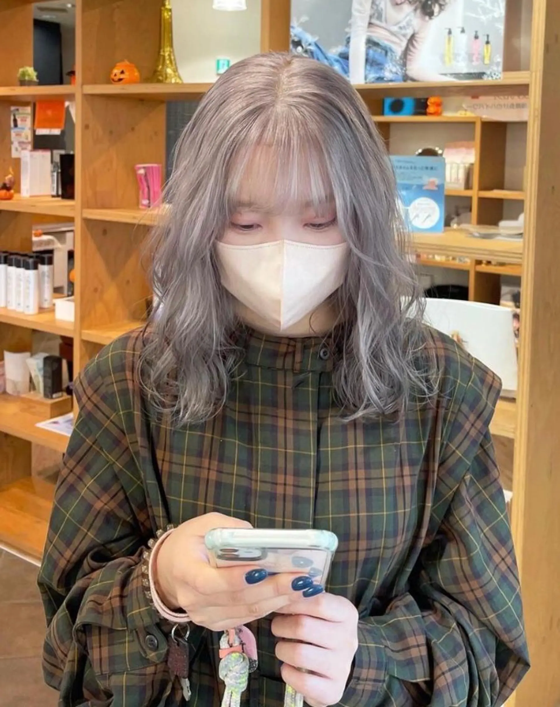 カラー シオカワ ケンショウのヘアスタイル